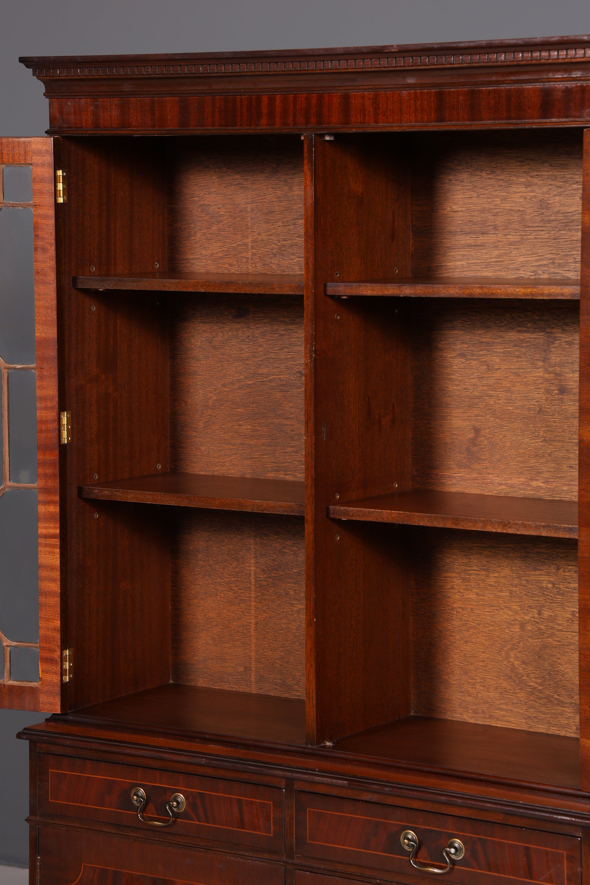 Wunderschöne Englische Vitrine Mahagoni Bibliothek Bücherschrank Buffet Schrank 60er Glasvitrine Vintage