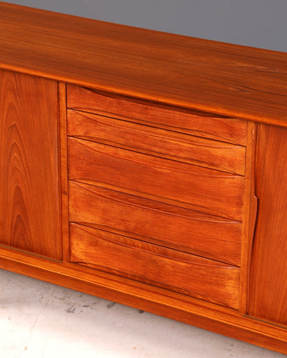 Prachtig Dyrlund-dressoir van teak, Deens mid-centurydesign, vintage kast en commode