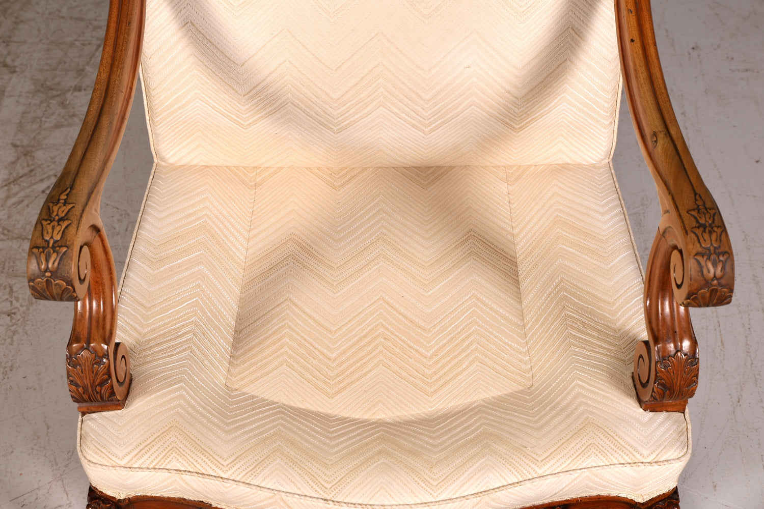 Elegante Louis-Philippe-fauteuil met armleuningen uit de Gründerzeit, antieke fauteuil, gestoffeerde fauteuil, 1 van 2