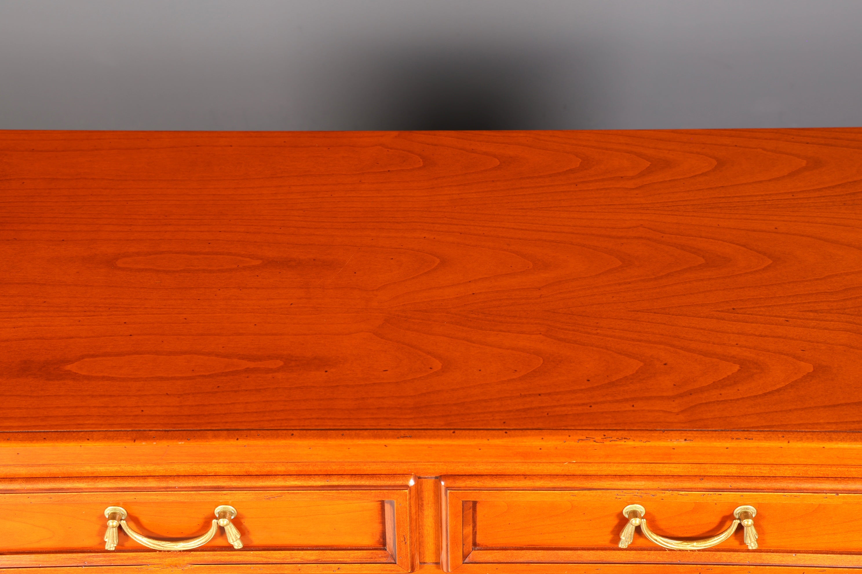 G042 Finish cm SELVA Wunderschönes Englisches Sideboard Eibe Schrank Antik Stil Buffetschrank Kommode