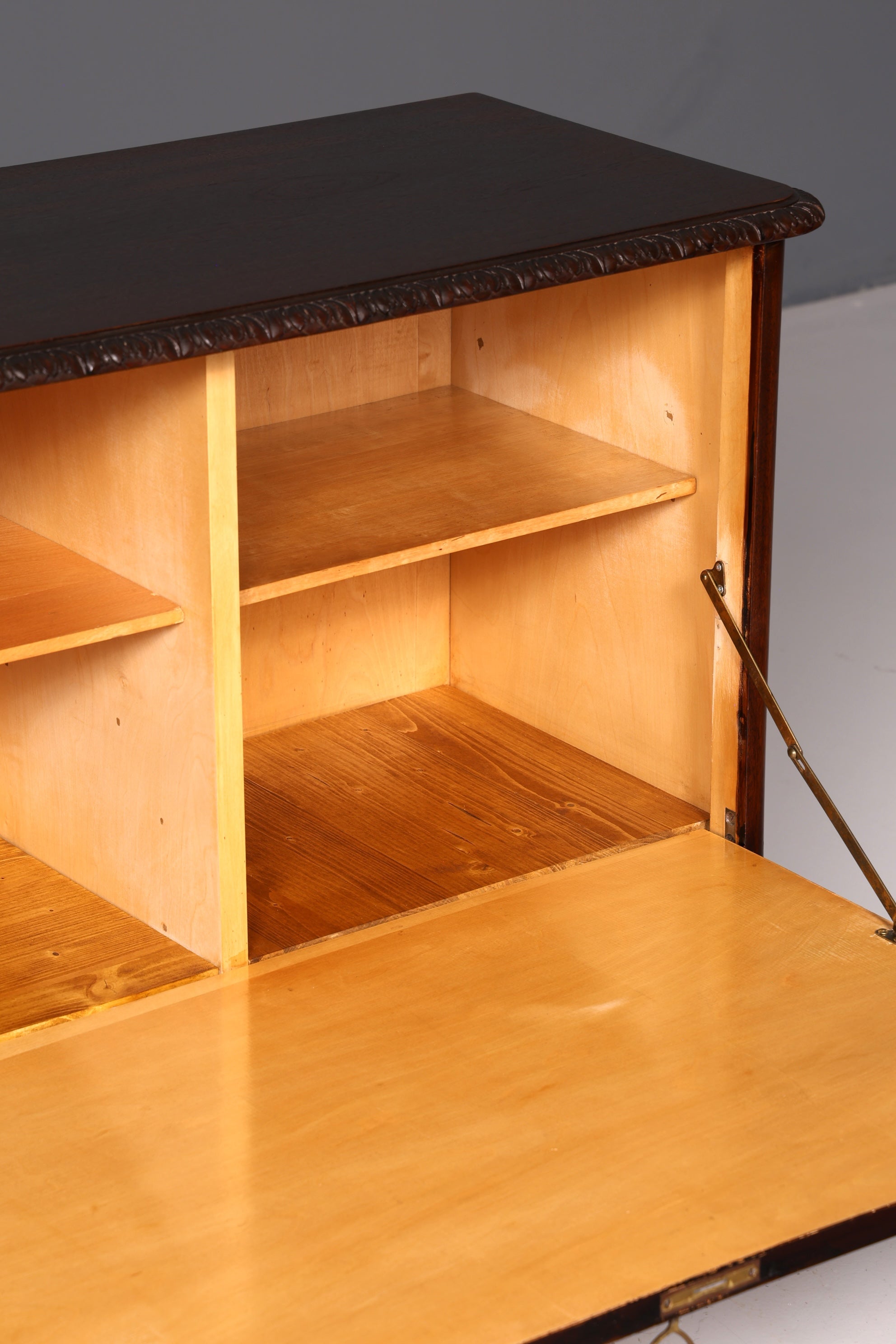 Prachtige Chippendale-kast in barokstijl, klapbare kast, commode, kist, antiek massief hout