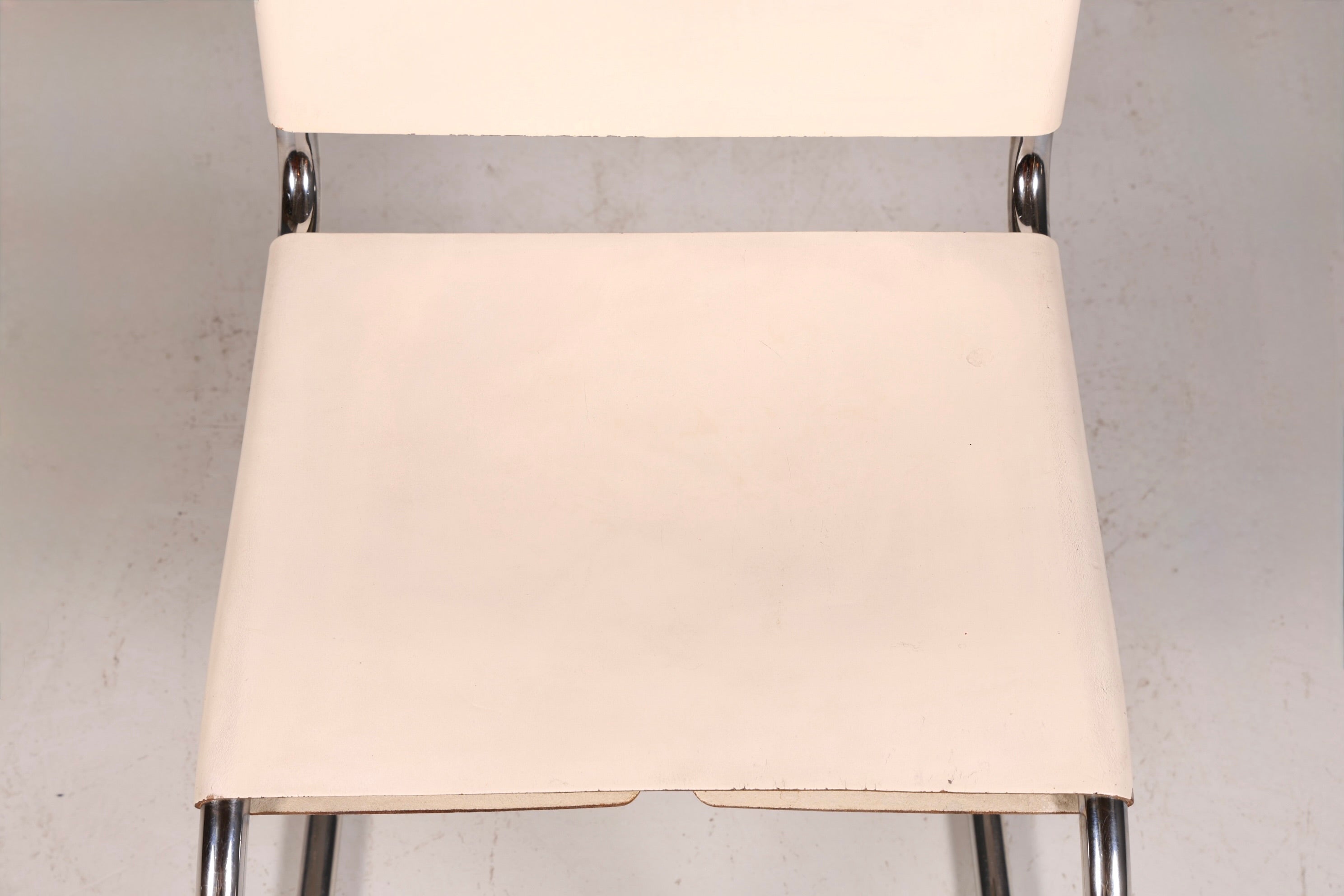 Edler Original Knoll International Freischwinger Stuhl MR Chair Mies van der Rohe Chrom Leder Weiß Bauhaus Sekretär Stuhl Esszimmer Stuhl 1 von 2