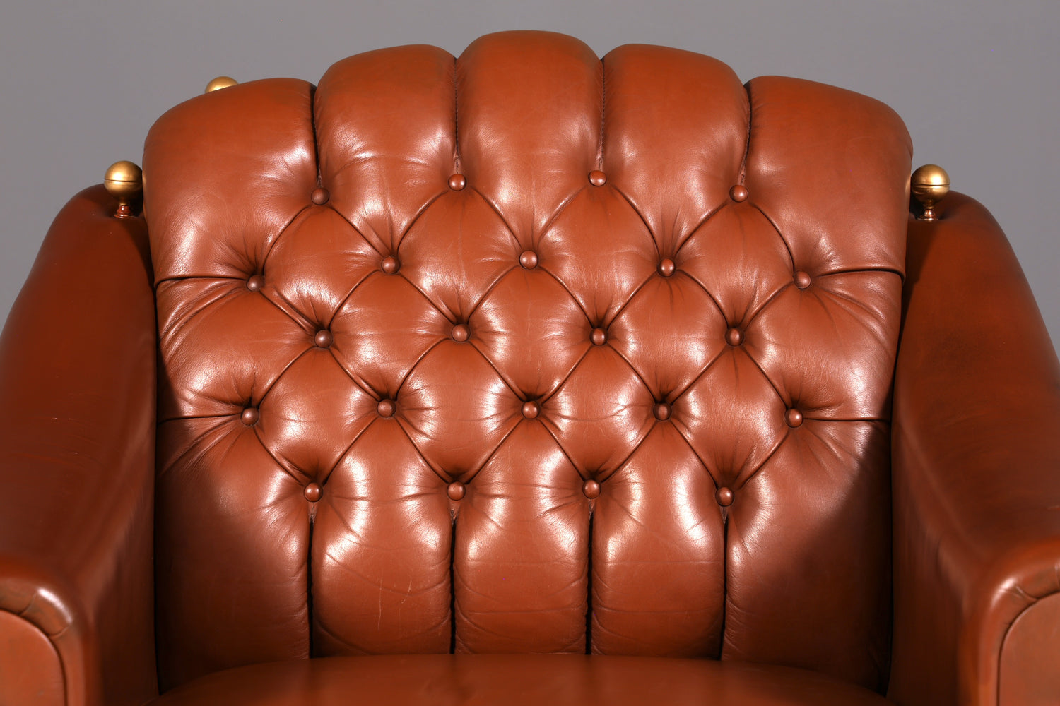 Stilvoller Original Chesterfield Sessel Englischer Armlehnsessel Englisch Herrensessel 1 von 2