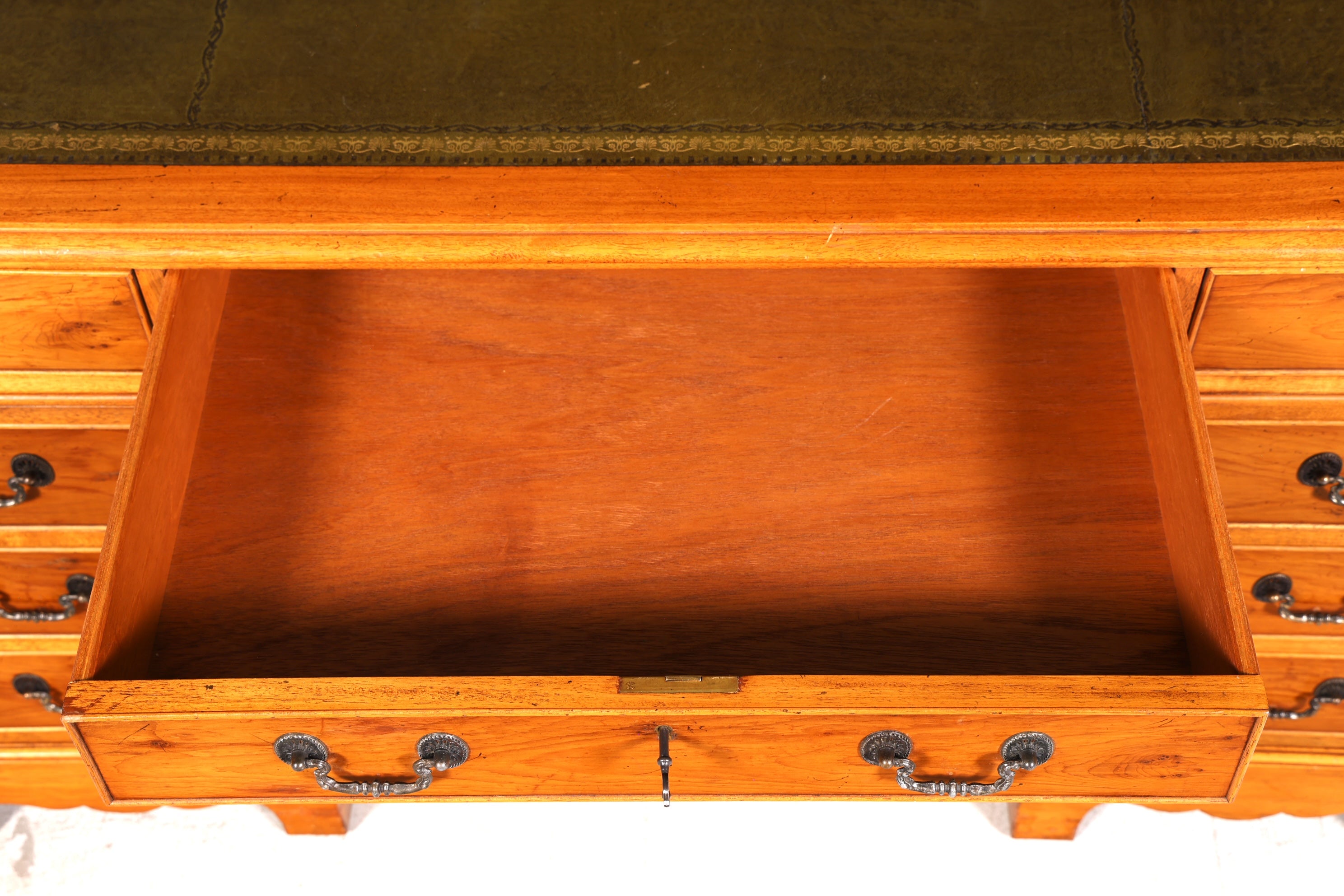 Wunderschöner Englischer Schreibtisch Eibe Echt Lederauflage Antik Stil Bürotisch Desk Office Schreibtisch Vintage