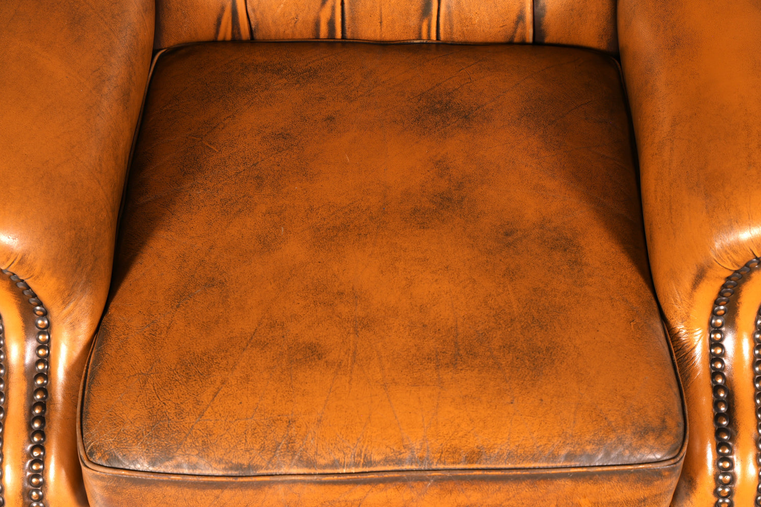 Prachtige originele Chesterfield-oorfauteuil van echt Engels leer, herenfauteuil, relaxfauteuil met ligfunctie, vintage