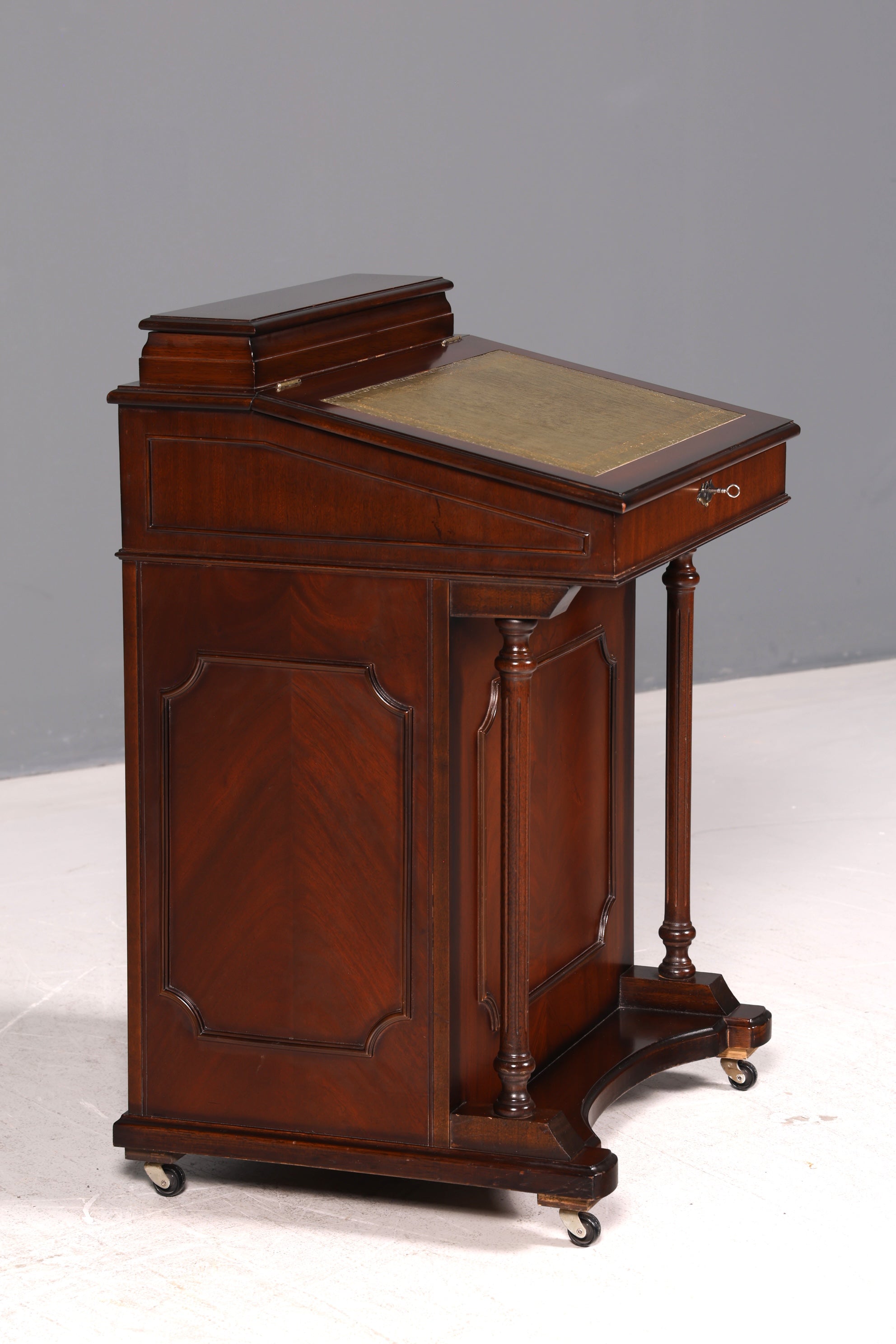 Wunderschöner Englischer Davenport Schreibtisch Desk Sekretär Lederauflage Kommode