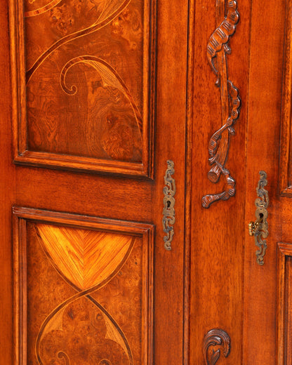 Wunderschöner Barock Stil Schrank Kleiderschrank Barockschrank Intarsien Massivholz Dielenschrank
