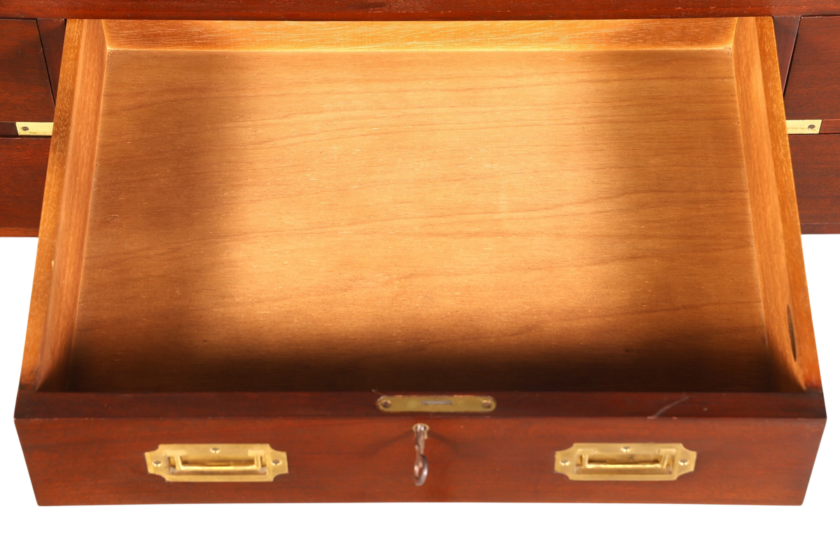 F945 Finish Edler Maritimer Schreibtisch Englischer Military Chest Bürotisch Office Table mit echt Lederauflage
