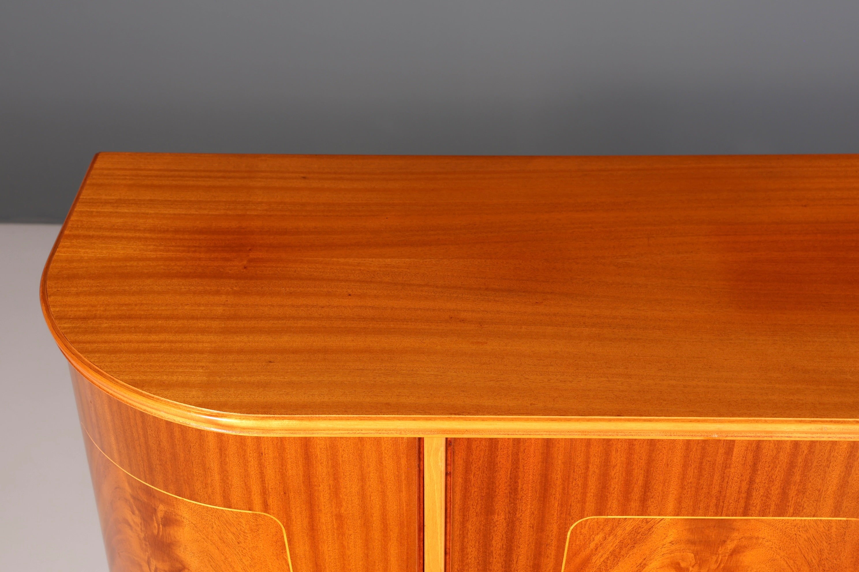 Traumhafter geschwungener Schrank Antik Sideboard Highboard um 1950 Aktenschrank Barock Stil