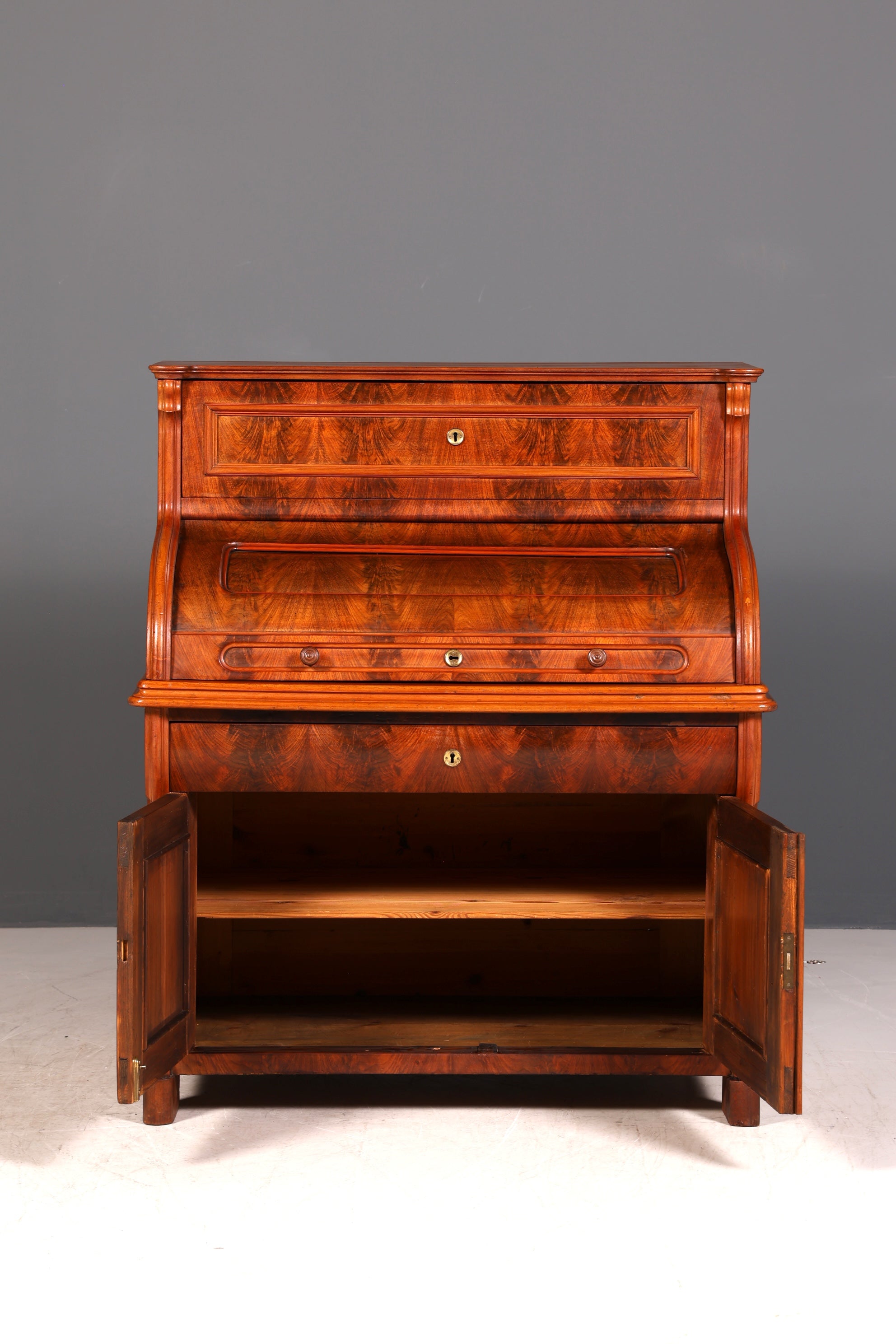 G272 Finish cm Beeindruckender Louis Philippe Sekretär Antik Rollladen Sekretär Schreibtisch Nussbaum Aufsatzsekretär (Kopie)