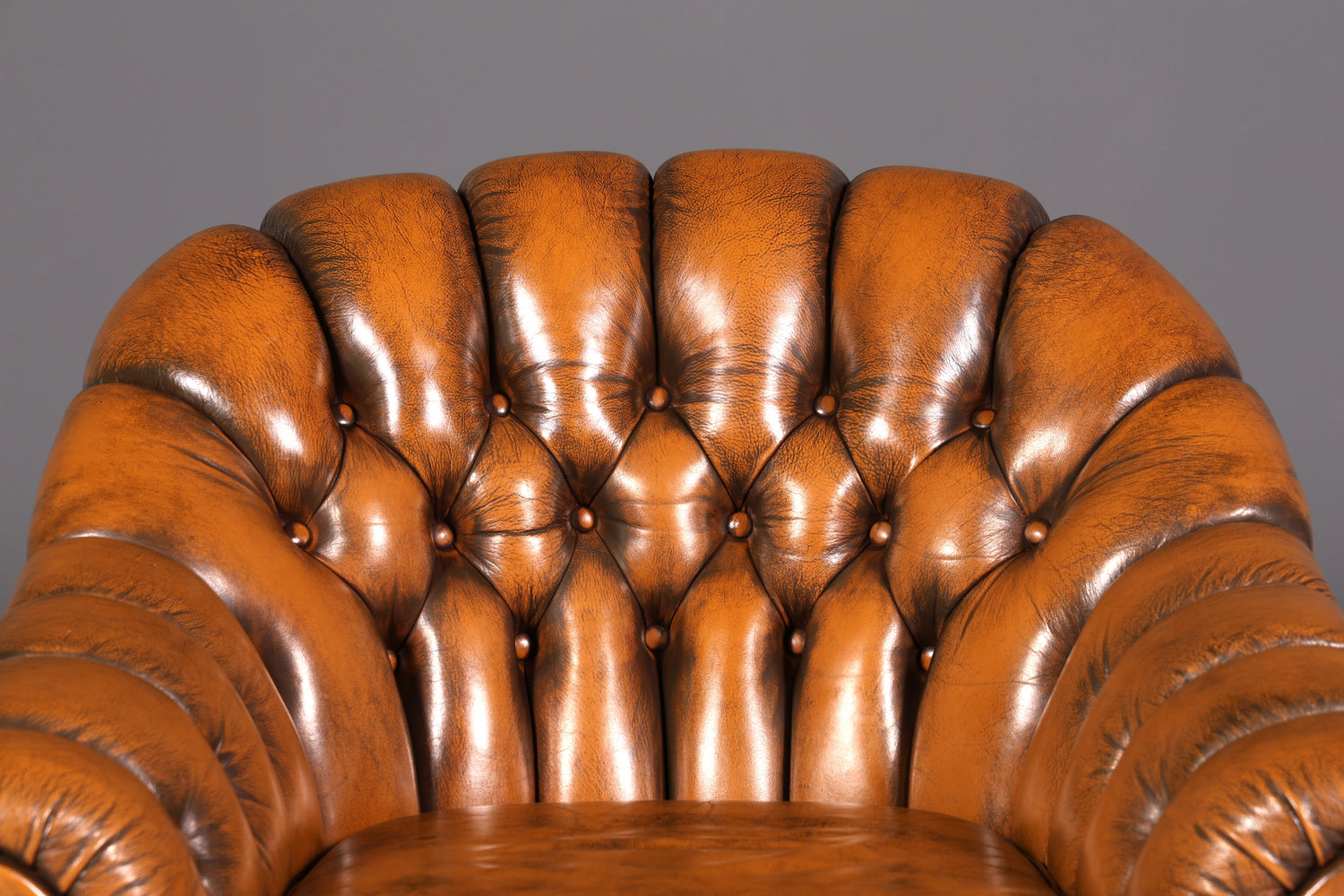 G150 Finish cm Stilvoller Original Chesterfield Sessel Englischer Armlehnsessel Englisch Herrensessel (Kopie 2)