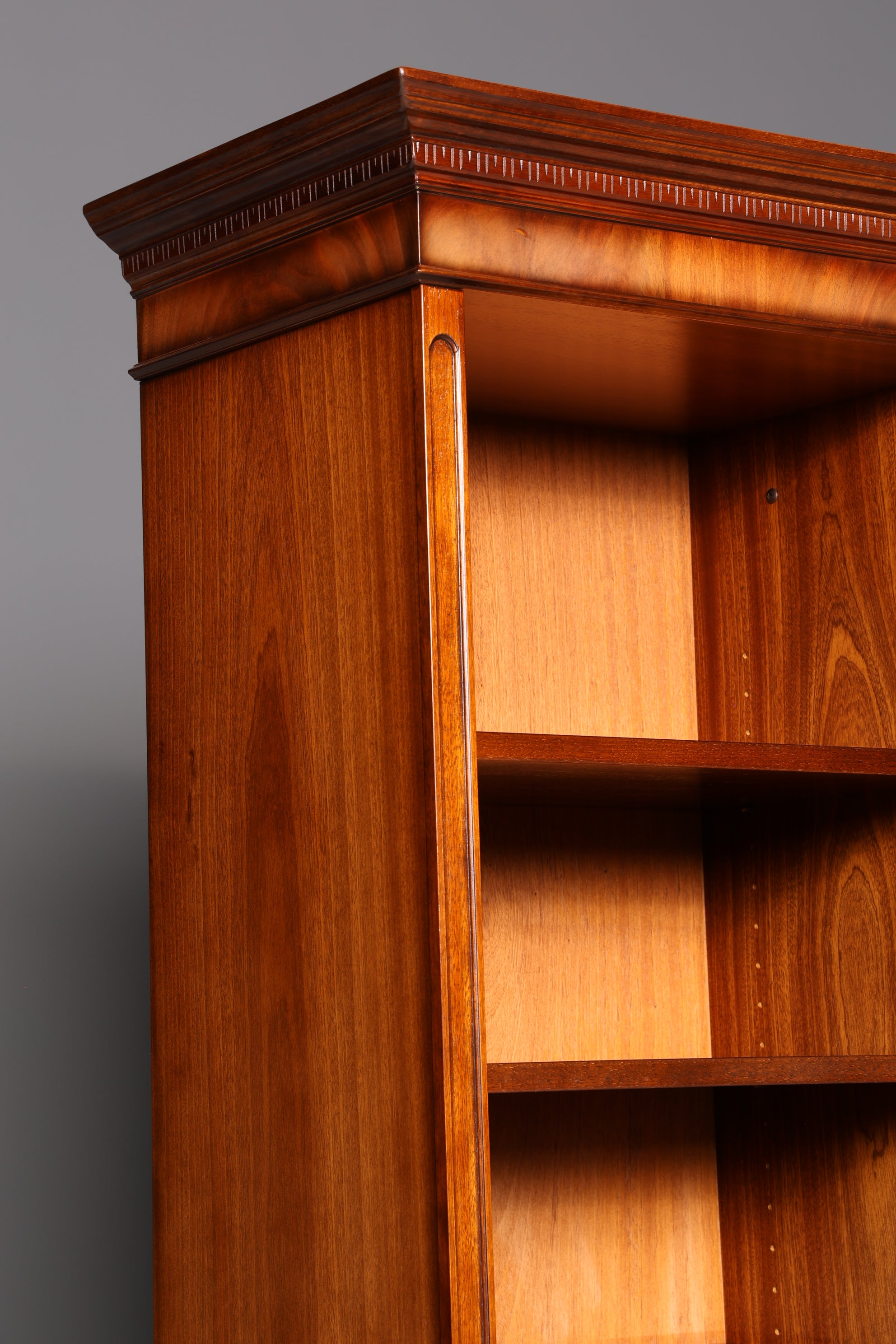 Beeindruckendes XXL Original Heldense Bücherregal Eibe Englisch Regal Standregal Bücherschrank Antik Bibliothek