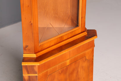 Wunderschöne Englische Eckvitrine Eibe Eckschrank Glasvitrine Vitrine mit Beleuchtung Antik Echt Holz Vintage