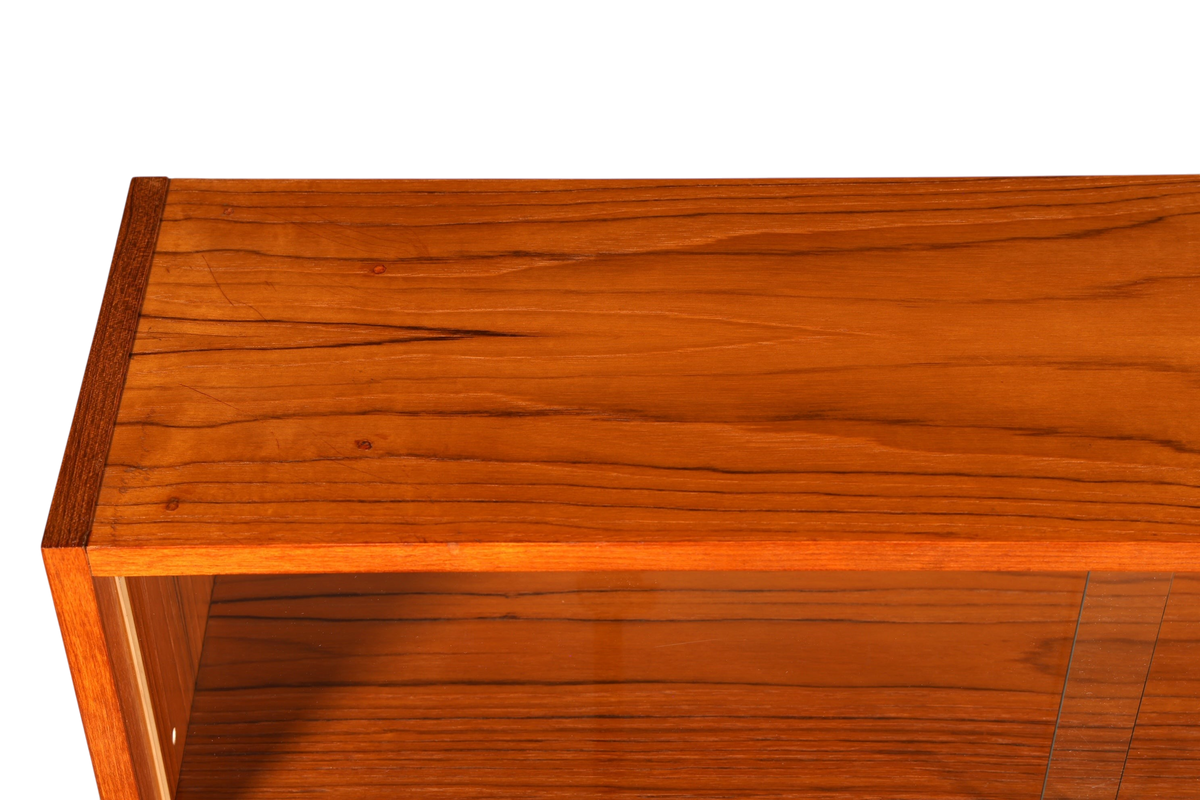 G697 Finish