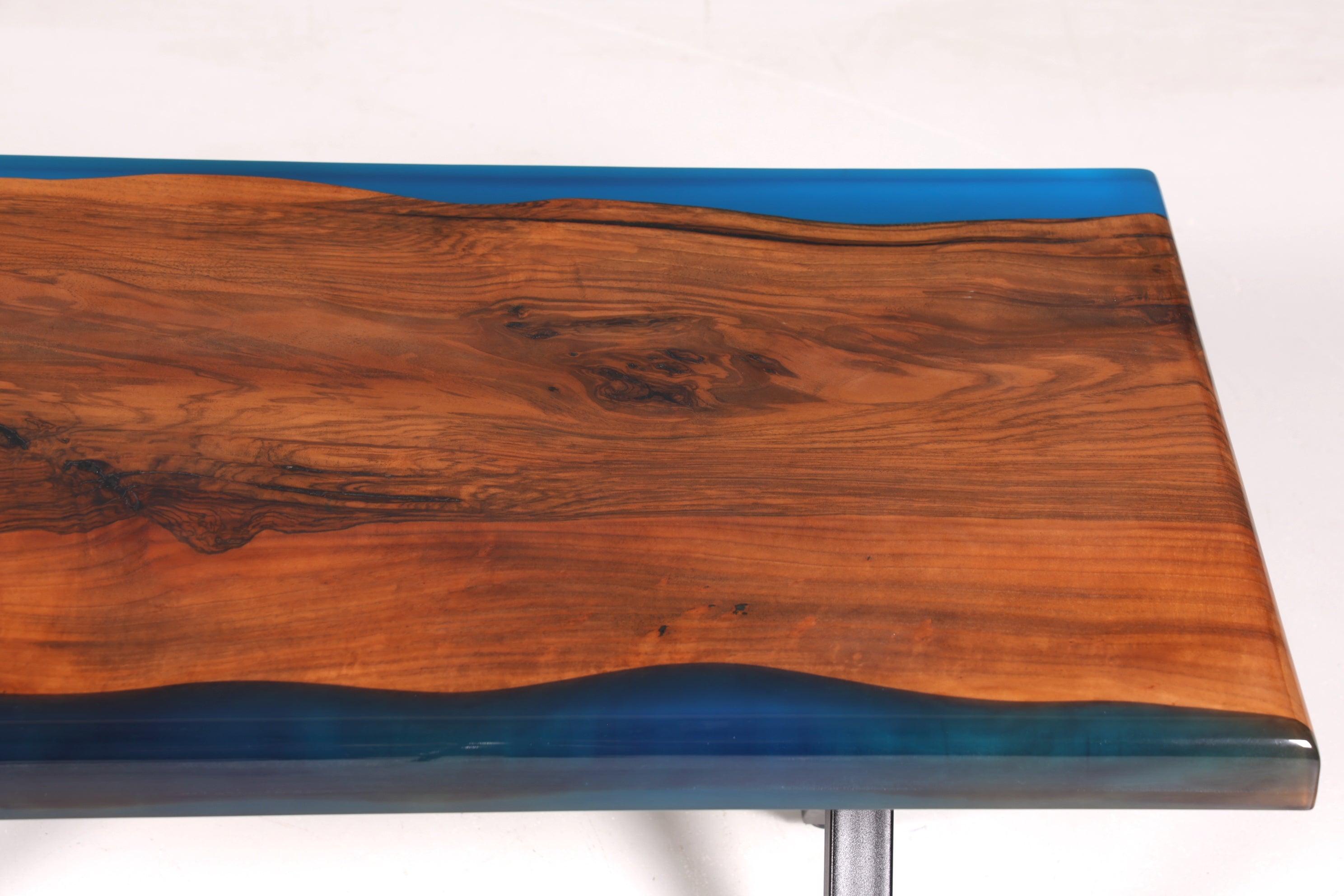 Einzigartiger Epoxidharz Couchtisch Nussbaum River Coffee Table Blau Wohnzimmer Tisch
