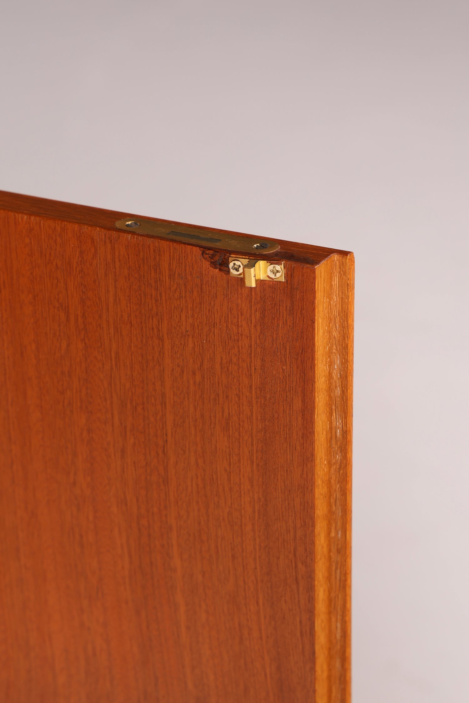 G062 Finish Traumhaftes Mid Century Regal echt Holz Schrank Danish Design Retro Kommode Vintage Bücherregal 60er Jahre