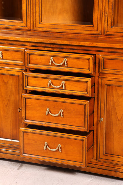 Wunderschöne Original Selva Vitrine Villa Borghese massiv Holz Buffet Schrank Bibliothek