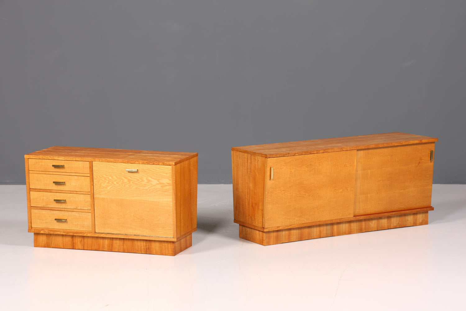 Traumhaftes Mid Century Sideboard Vintage Schrank Schiebetür Kommode TV Schrank 60s