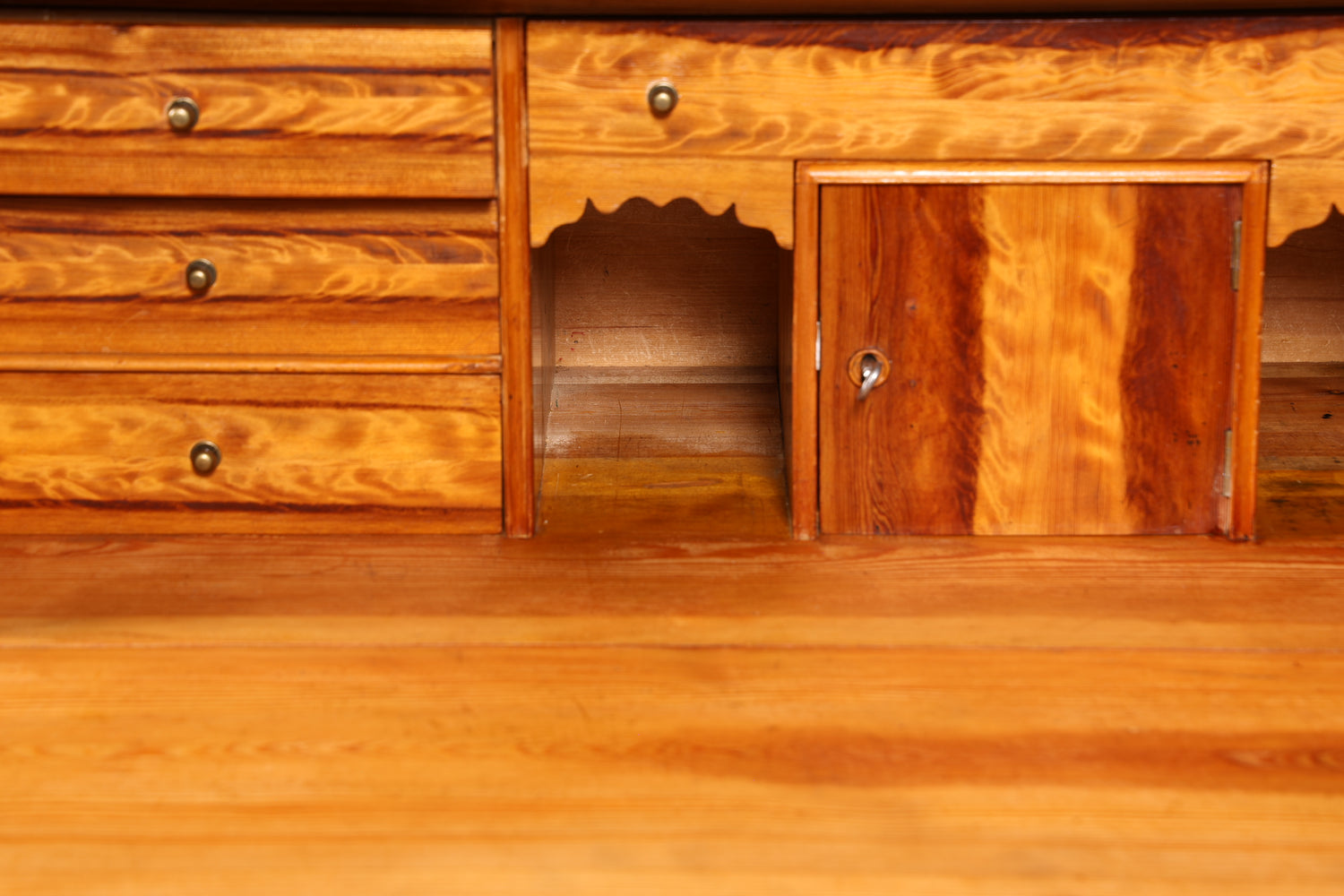 Stilvolle Biedermeier Kommode Antik Schrank Schubladenkommode Weichholz Wäschekommode