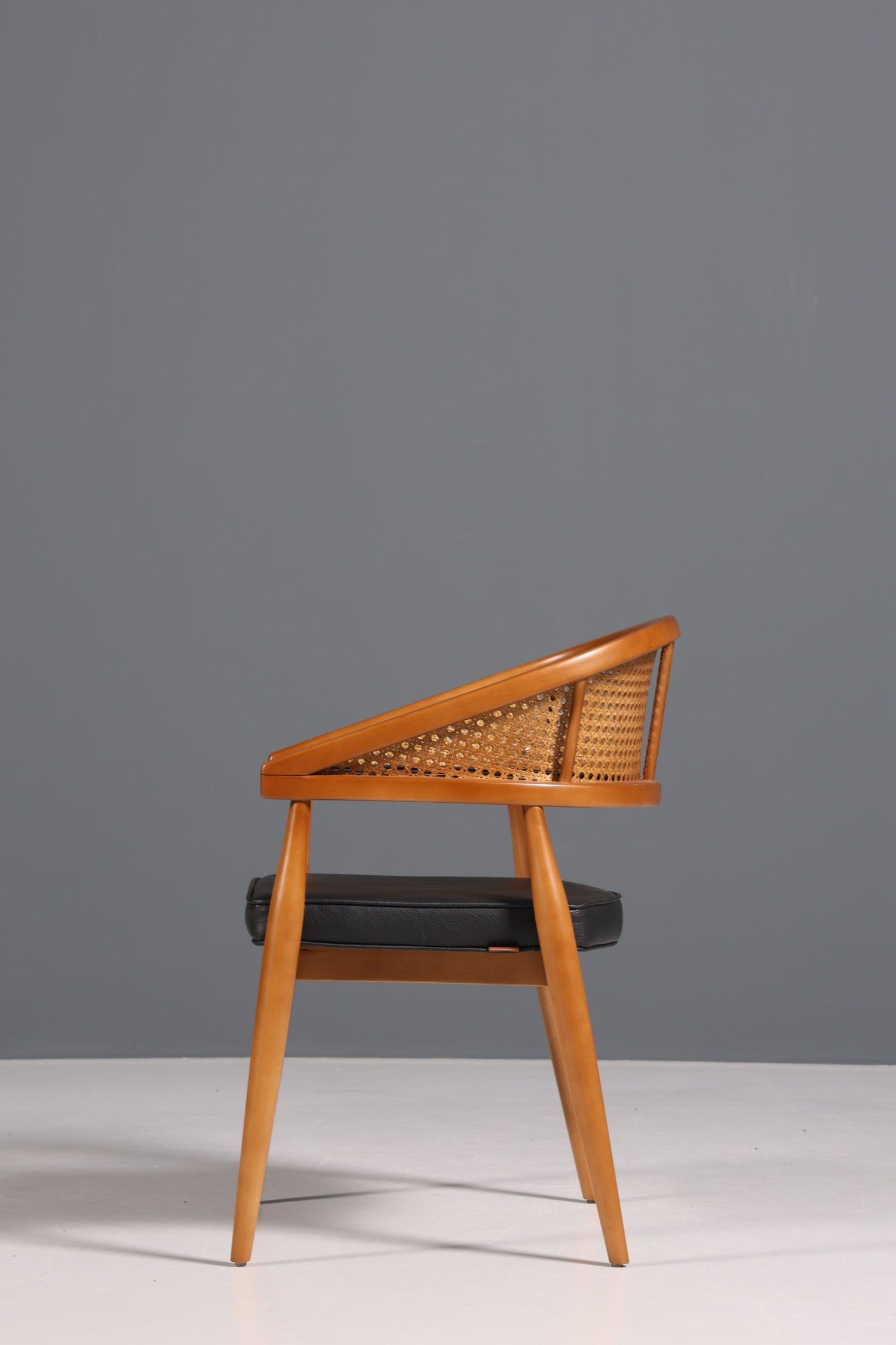 Edler Korbgeflecht Stuhl "Malibu Black" Esszimmer Stuhl in schwarz Armlehnstuhl Sekretär Stuhl Küchenstuhl