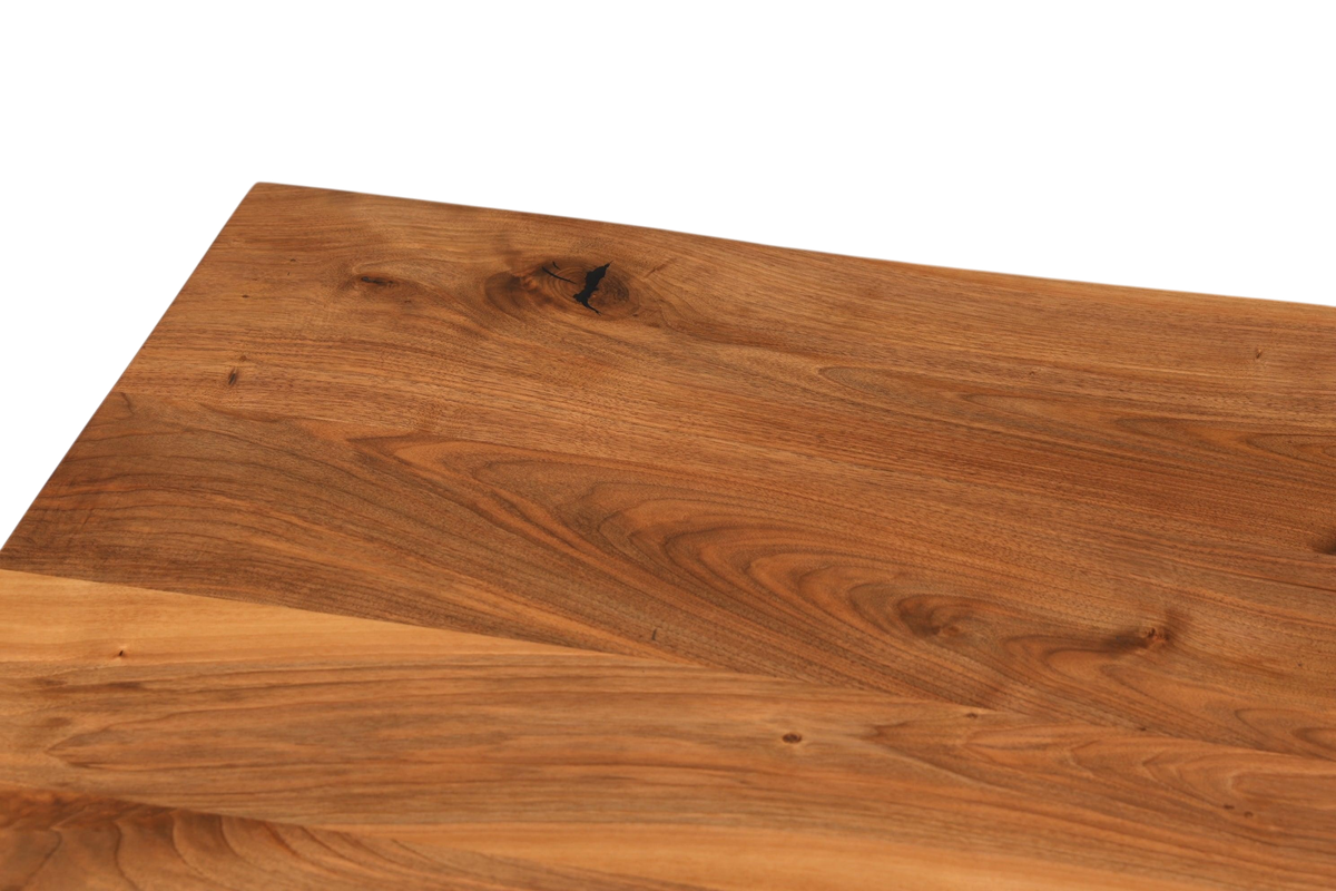 Beeindruckender Nussbaum Tisch 160cm-90cm Esszimmer Tisch Baumkanten Platte massiv Holz Küchentisch