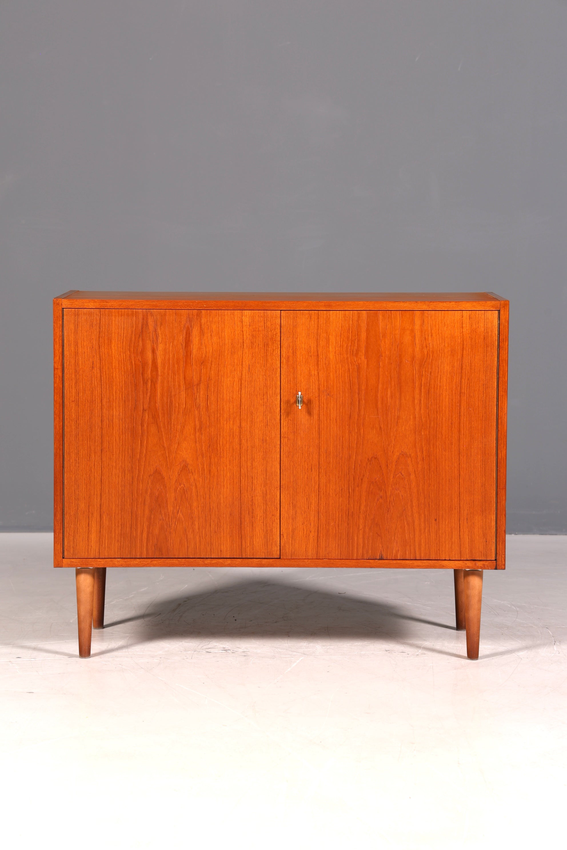 Traumhafte Mid Century Kommode Vintage Sideboard Retro Flur Kommode 60s Schrank Regal