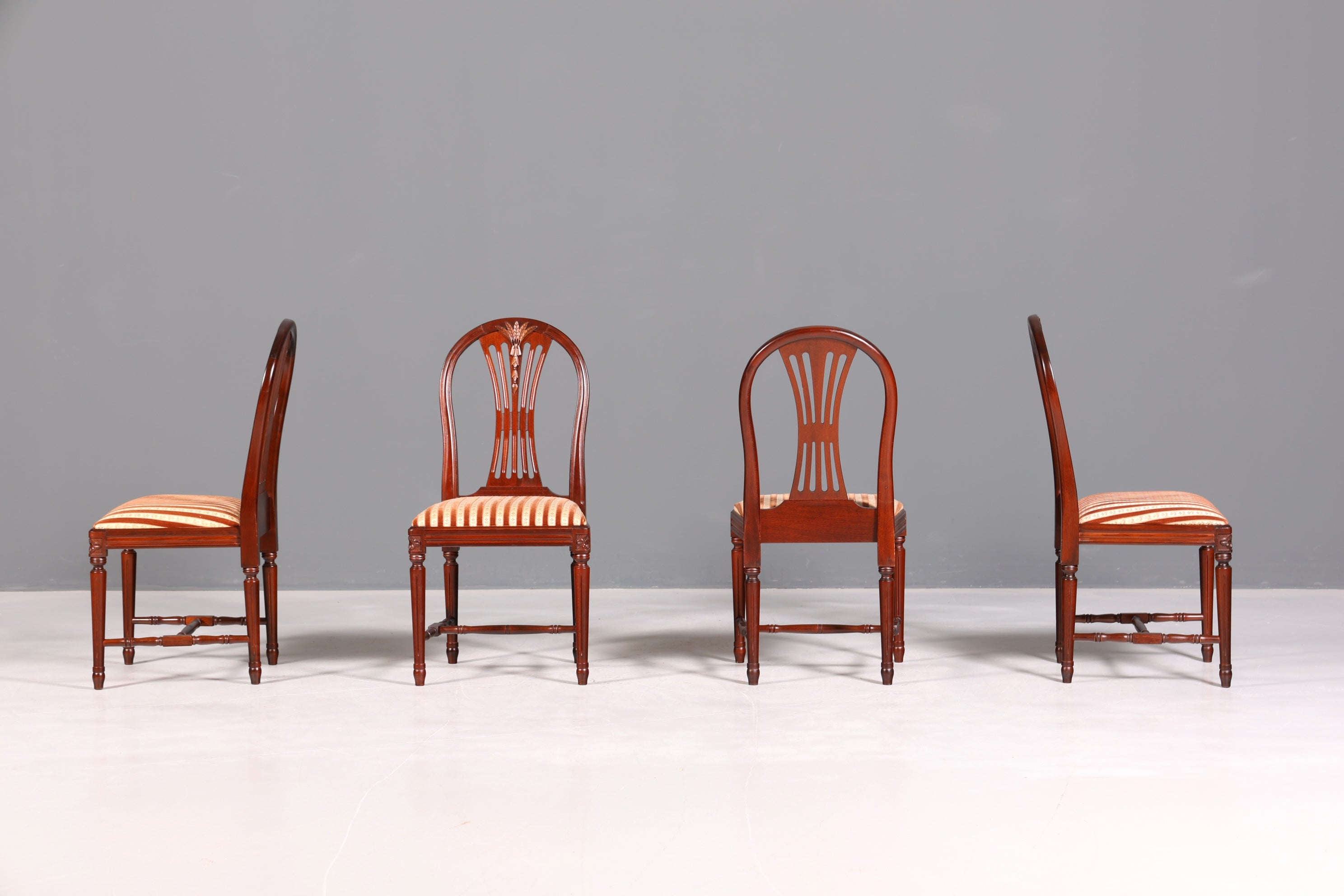 4x Edle Englische Stühle Englisch Dining Chairs Antik 60er Jahre Küchenstühle Stuhlset