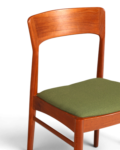 Dänischer Mid Century Esszimmerstuhl Teakholz Henning Kjærnulf Korup Stolefabrik 60er