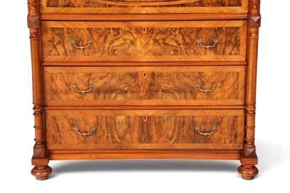 Traumhafter Louis Philippe Sekretär um 1870 Vertiko Nussbaum Highboard Kommode Sekretär Schrank