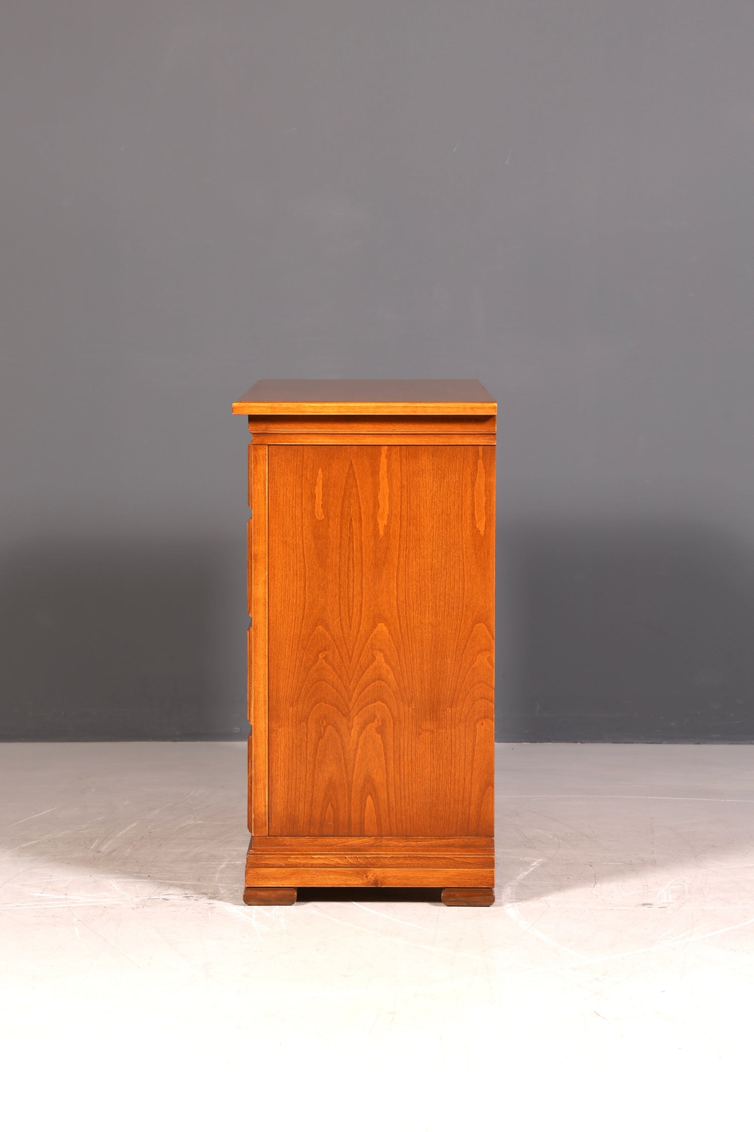 G786 Finish SELVA Wunderschönes Englisches Sideboard Eibe Schrank Antik Stil Buffetschrank Kommode (Kopie)