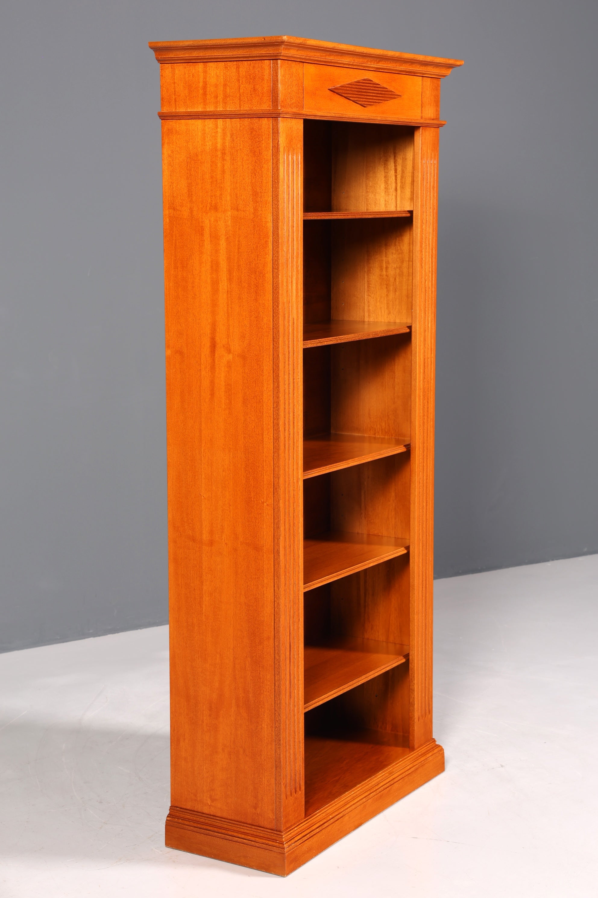 Beautiful English-style bookcase, cherry wood, antique 1960s cabinet