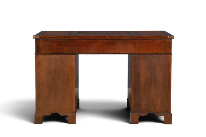 Hauptstadt Möblerei englischer Schreibtisch im Military-Chest-Design aus Holz mit brauner Echtlederauflage