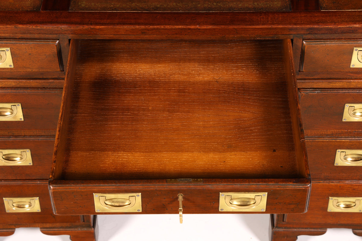Elegante Engelse schrijftafel Military Chest met echt leren blad, bureautafel, kantoortafel, maritiem, antiek, vintage