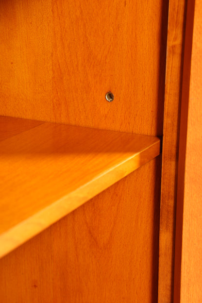 Traumhaftes Englisches Sideboard Eibe Schrank Antik Stil Buffetschrank Kommode