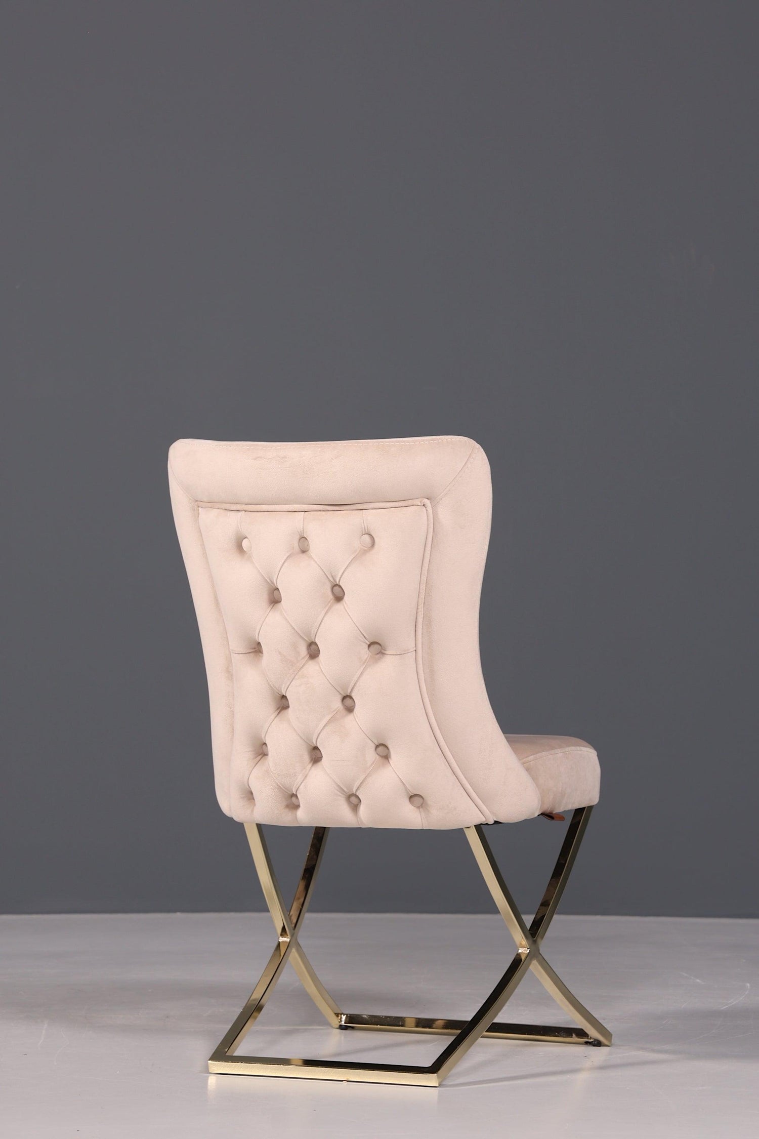 Edler Chesterfield Esszimmerstuhl "Valencia" in Beige Gold