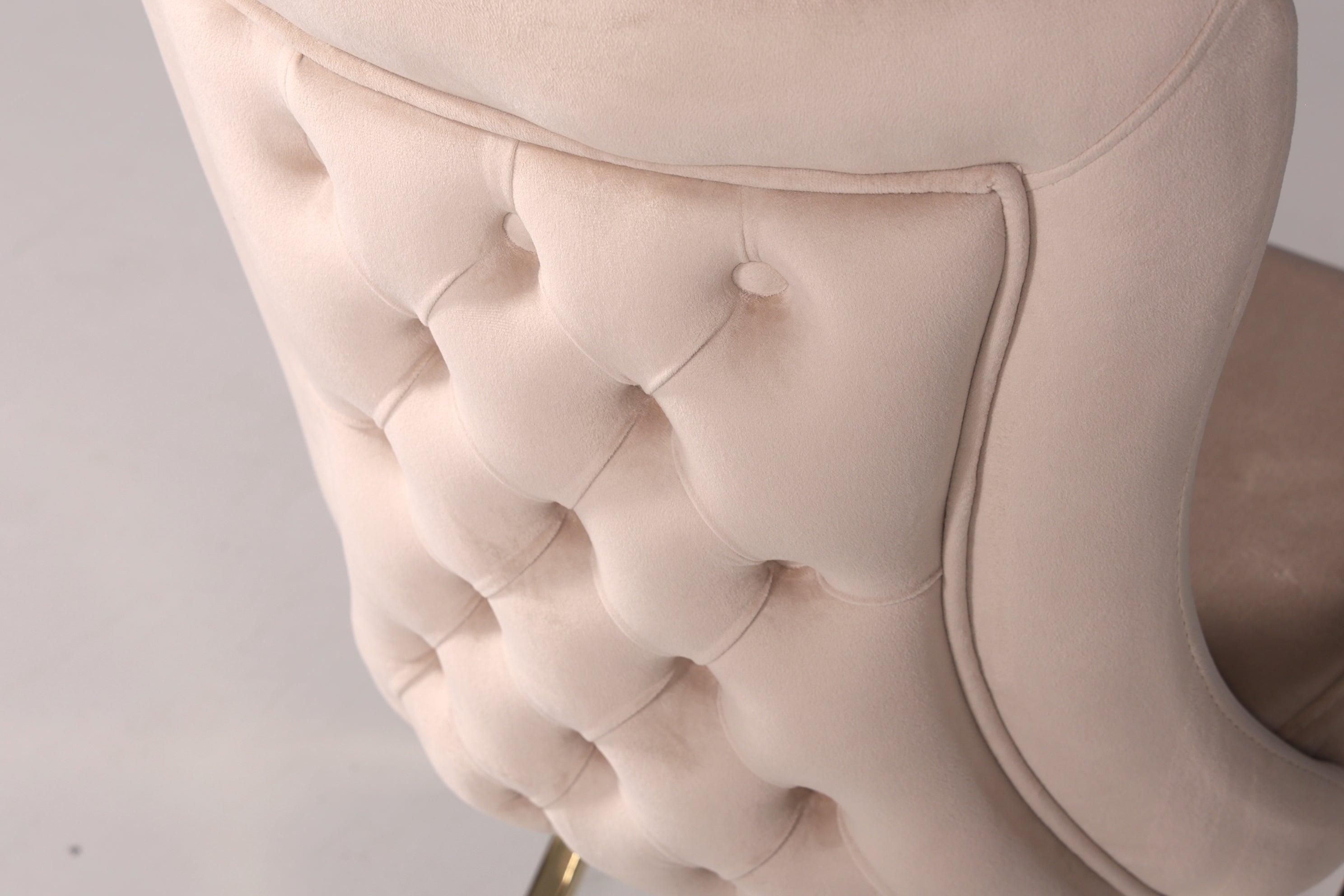 Edler Chesterfield Esszimmerstuhl "Valencia" in Beige Gold