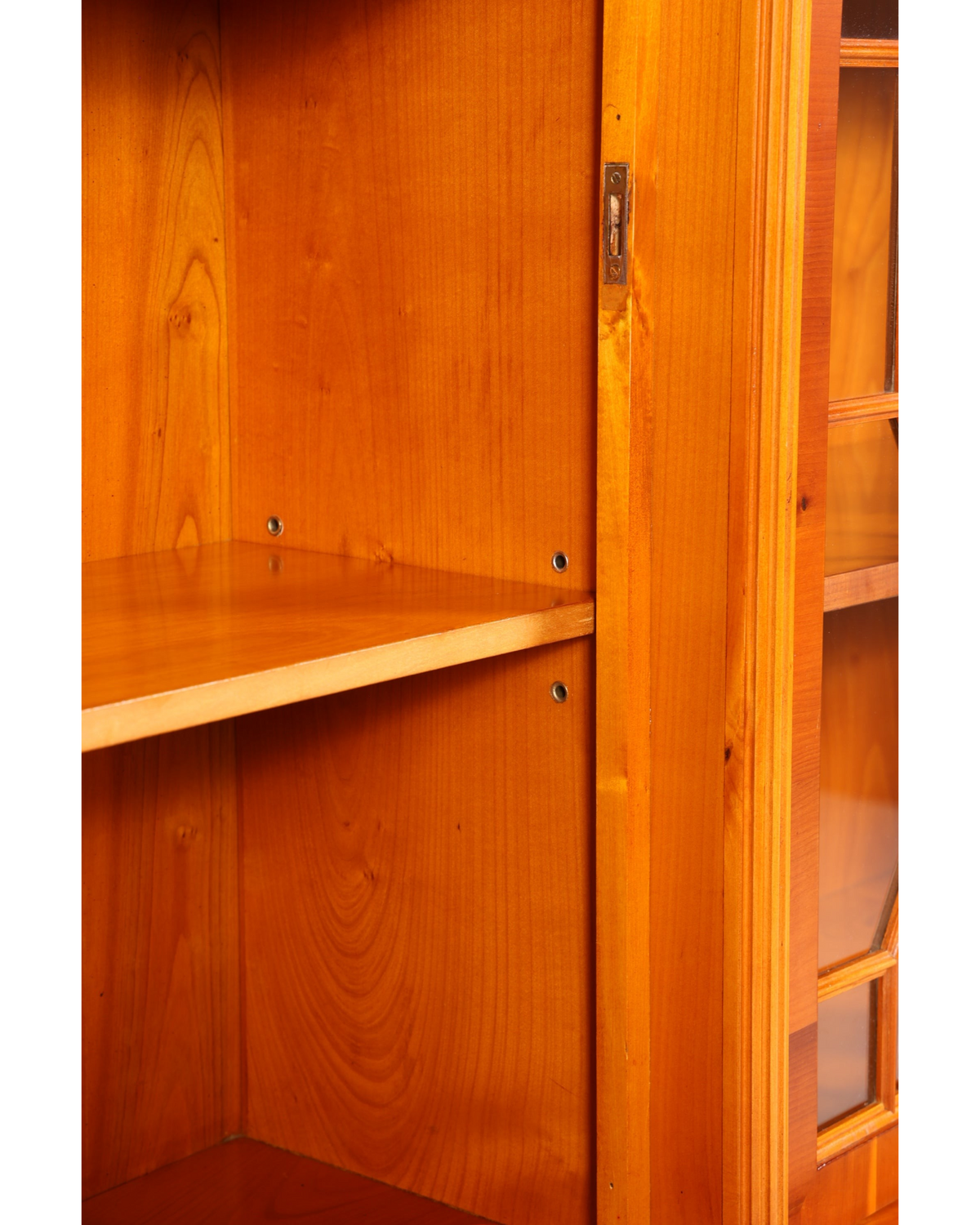 Traumhafte Englische Vitrine Bücherschrank Buffet Antik Stil Englisch Eibe Glasvitrine Bibliothek