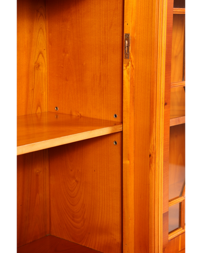 Traumhafte Englische Vitrine Bücherschrank Buffet Antik Stil Englisch Eibe Glasvitrine Bibliothek