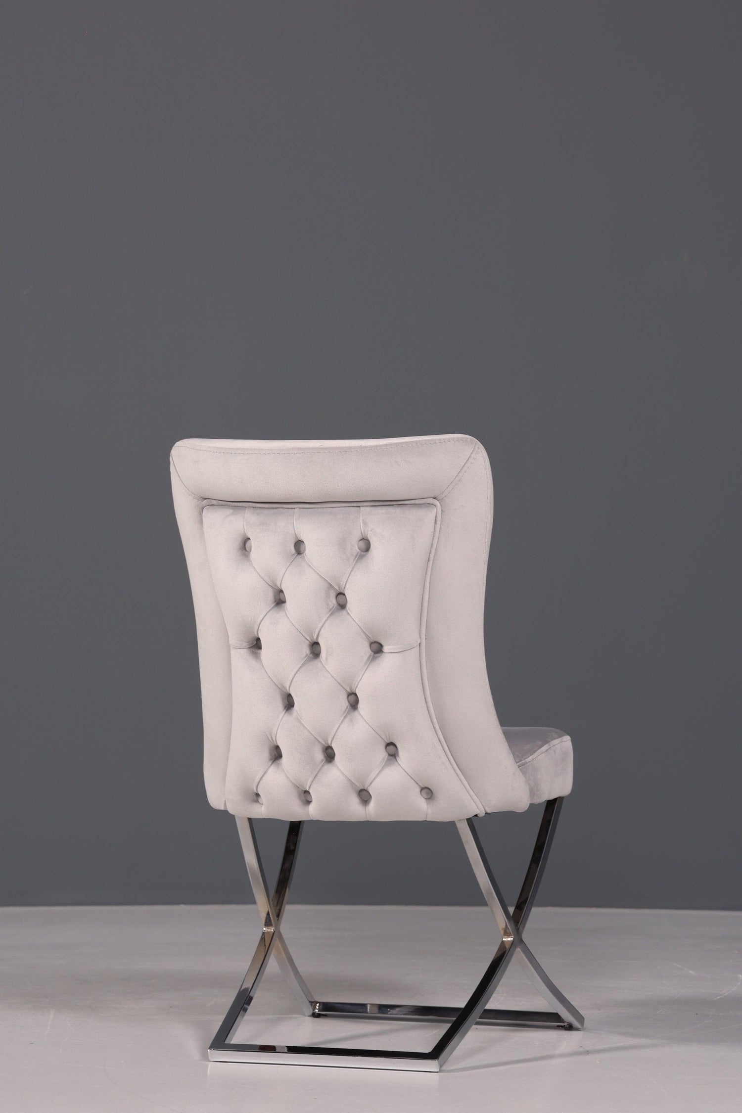 Edler Chesterfield Esszimmerstuhl "Valencia" in Grau