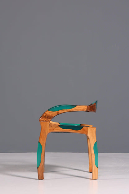 Epoxy Sessel "Arnson Plus Green" Epoxidharz Armlehnsessel Massiv Holz Stuhl Nussbaum Sekretär Stuhl