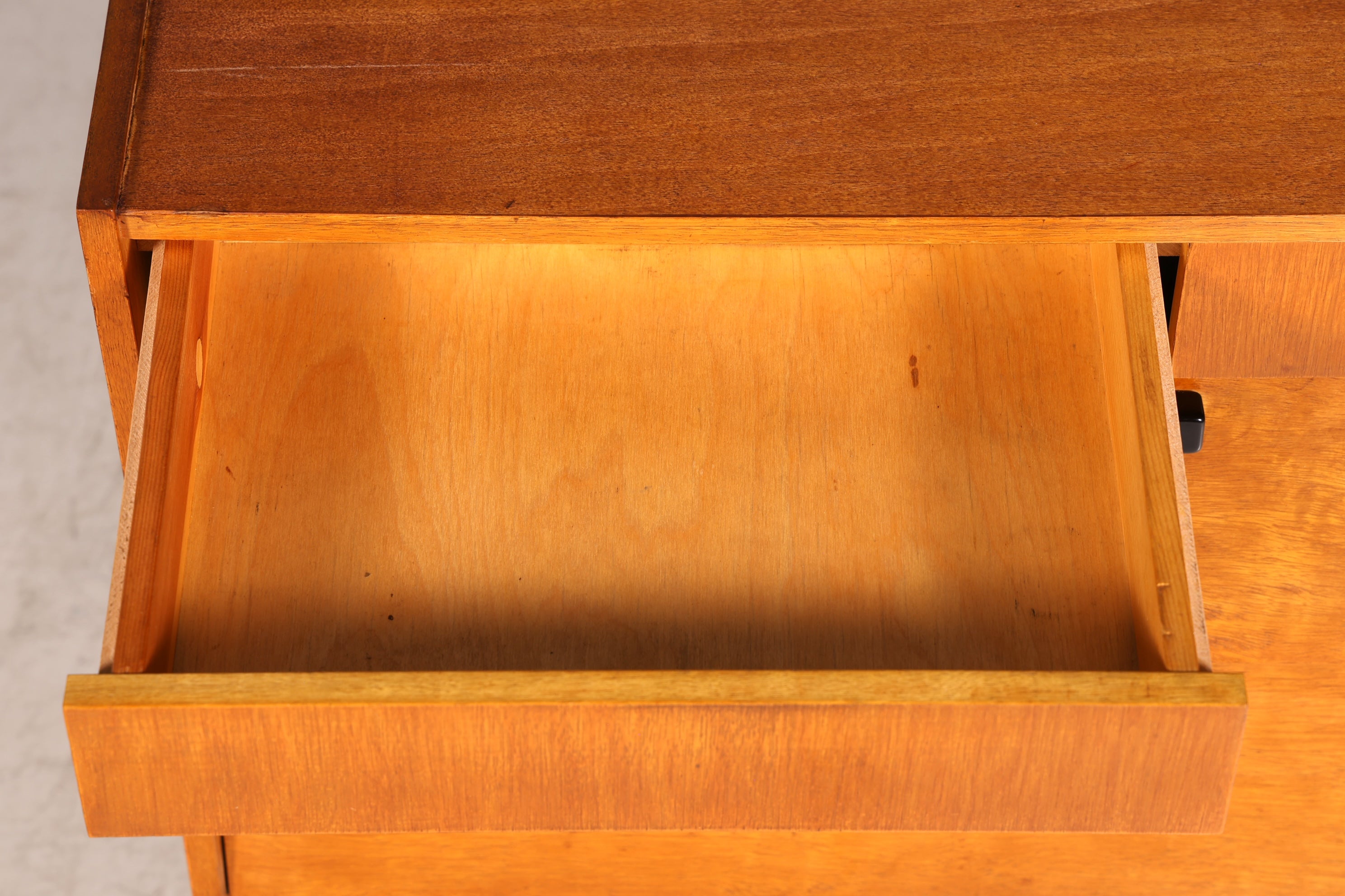 G138 Finish Schuhregal