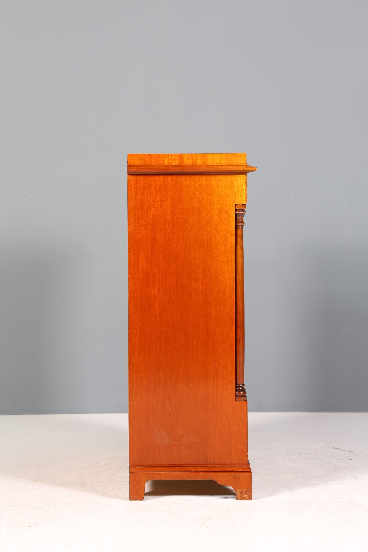 Stilvoller Sekretär im Biedermeier Stil Englisch Kommode Antik Bürokommode