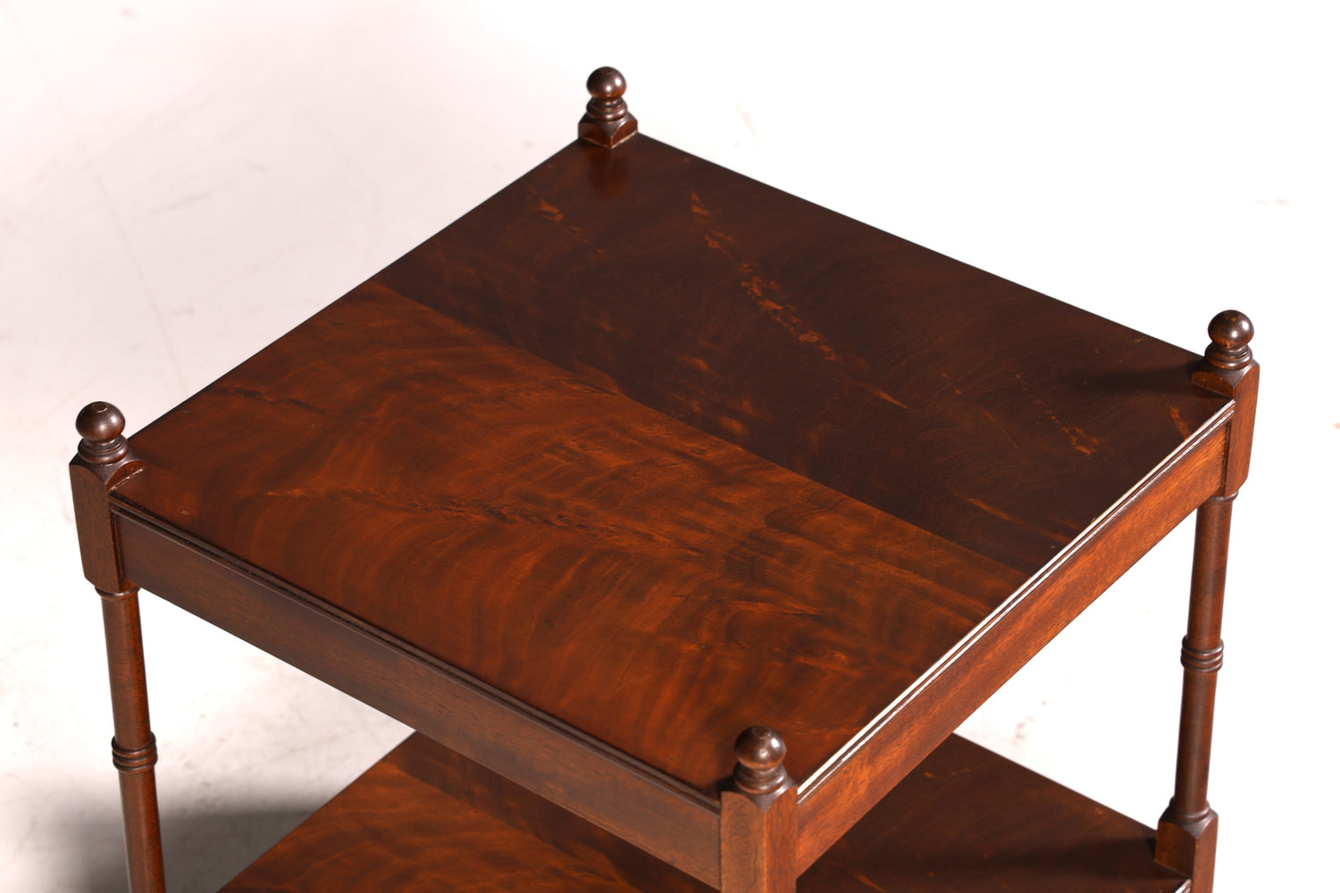 G145 Finish cm Traumhafter Englischer Tisch Couchtisch Englisch Antik Stil Mahagoni Ablagetisch Empire Stil Beistelltisch