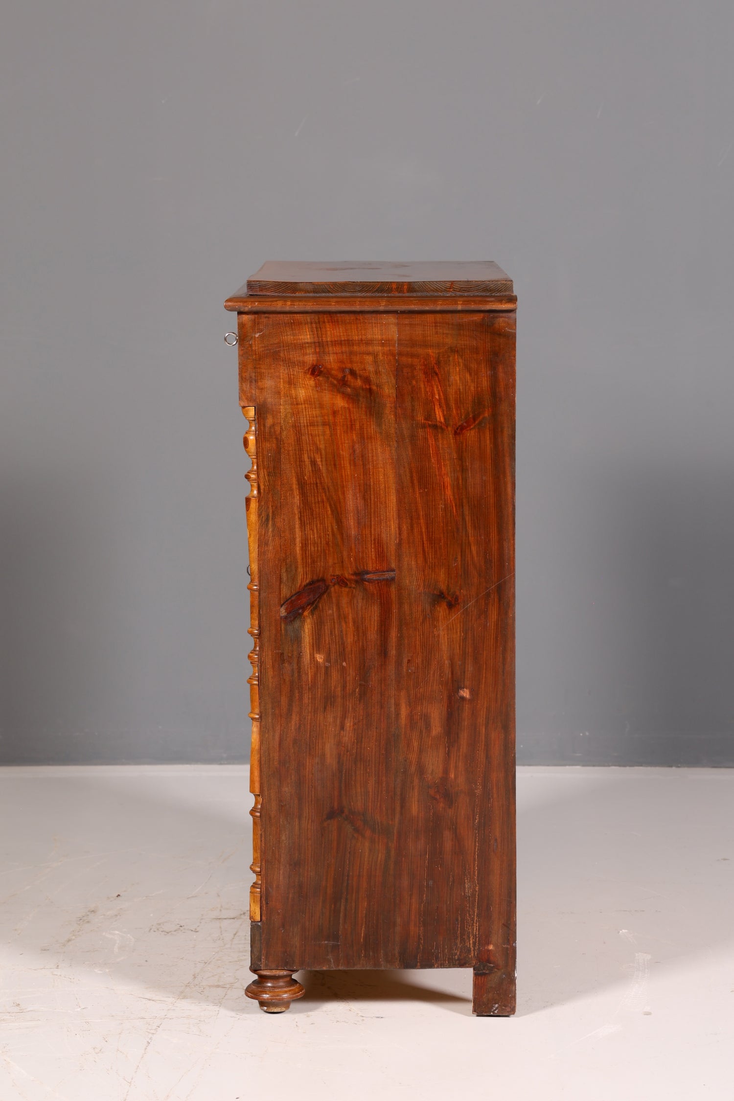 Prachtige Gründerzeit-commode in jugendstijll, vertico, ladekast, linnenkast, antiek massief hout