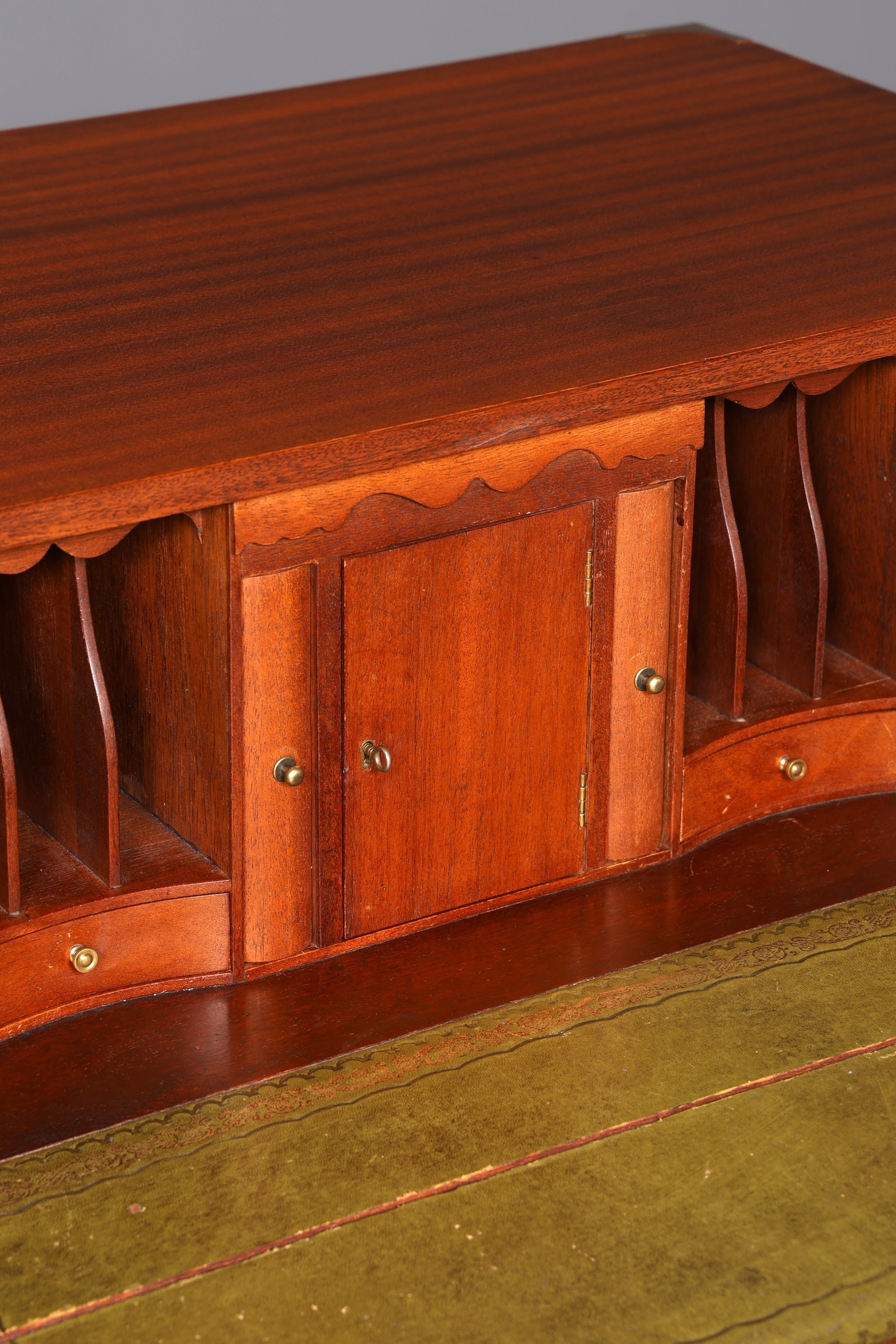 Prachtige maritieme Engelse secretaire-schrijfcommode met echt leren blad, antiek vintage