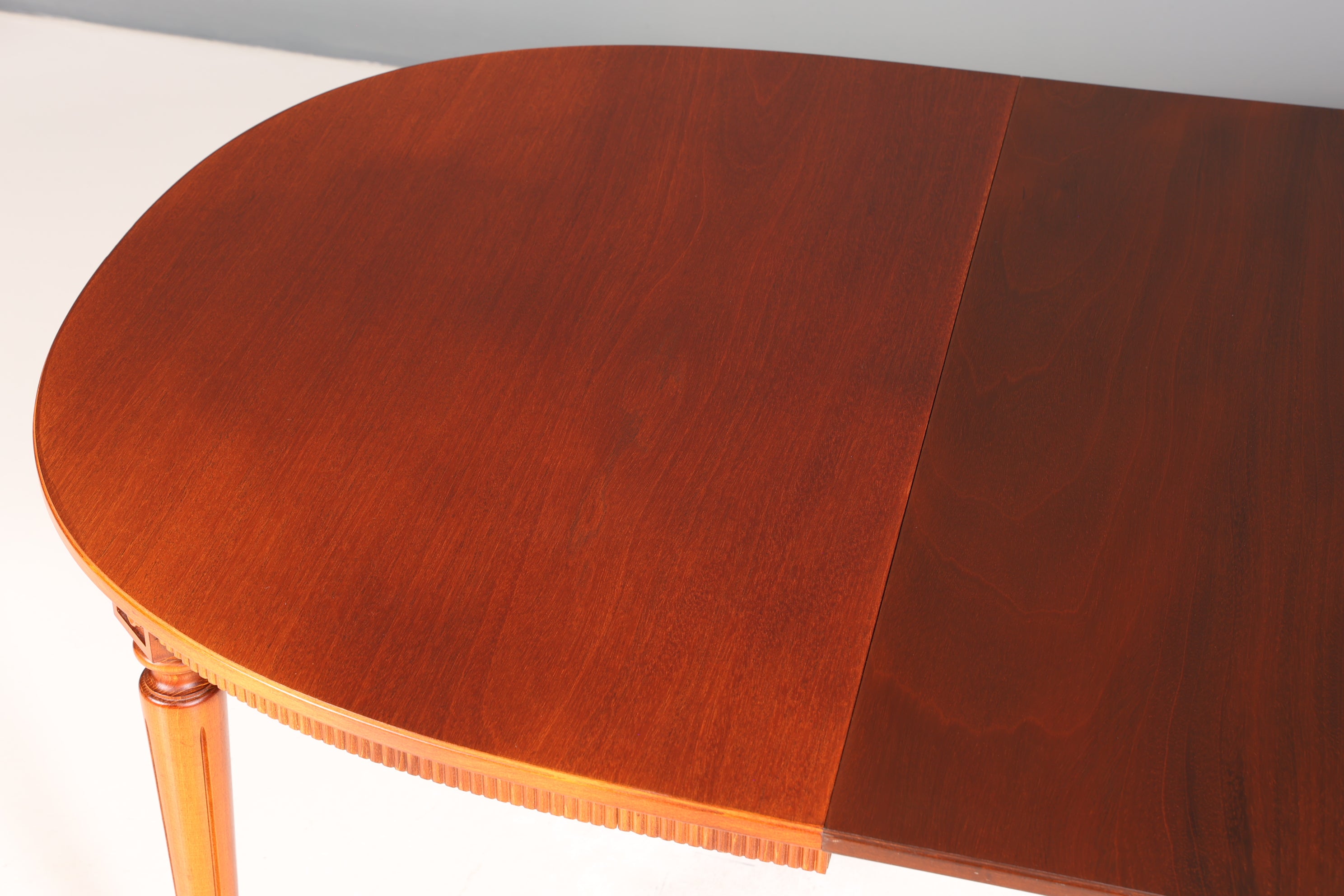 Wunderschöner Tisch im Gustavianischer Stil Küchentisch ausziehbar Antik Stil Esszimmer Tisch