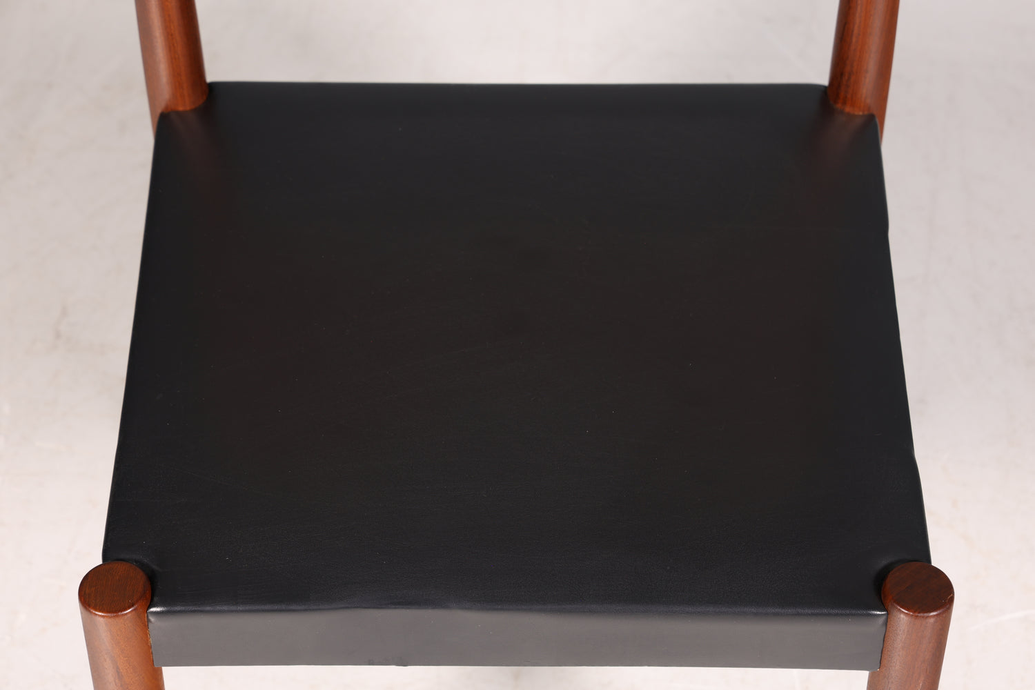 Schlichter Mid Century Stuhl Palisander Retro Sekretär Stuhl echt Leder Danish Design Küchenstuhl 1 von 2