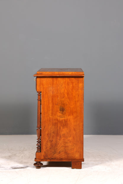 Traumhafte Gründerzeit Kommode Louis Philippe Nussbaum Schubladen Kommode Sideboard um 1880