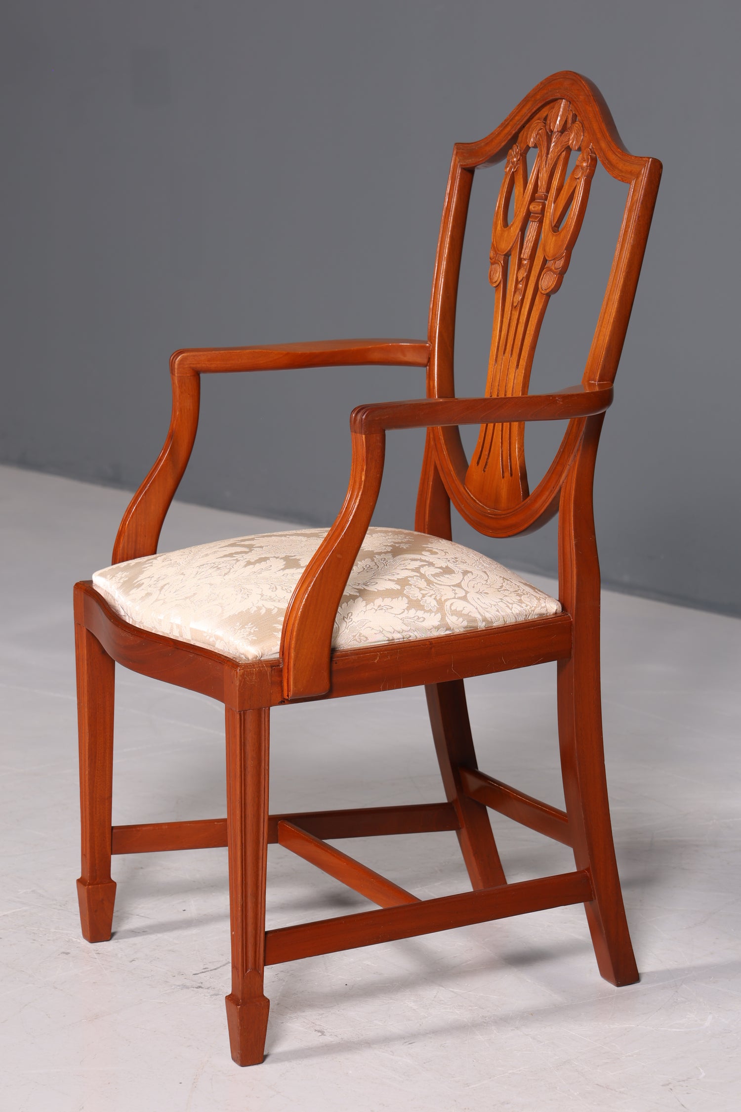 Wunderschöner Englischer Stuhl Armlehnstuhl Eibe Antik Sekretär Stuhl UK Polsterstuhl 2 von 2