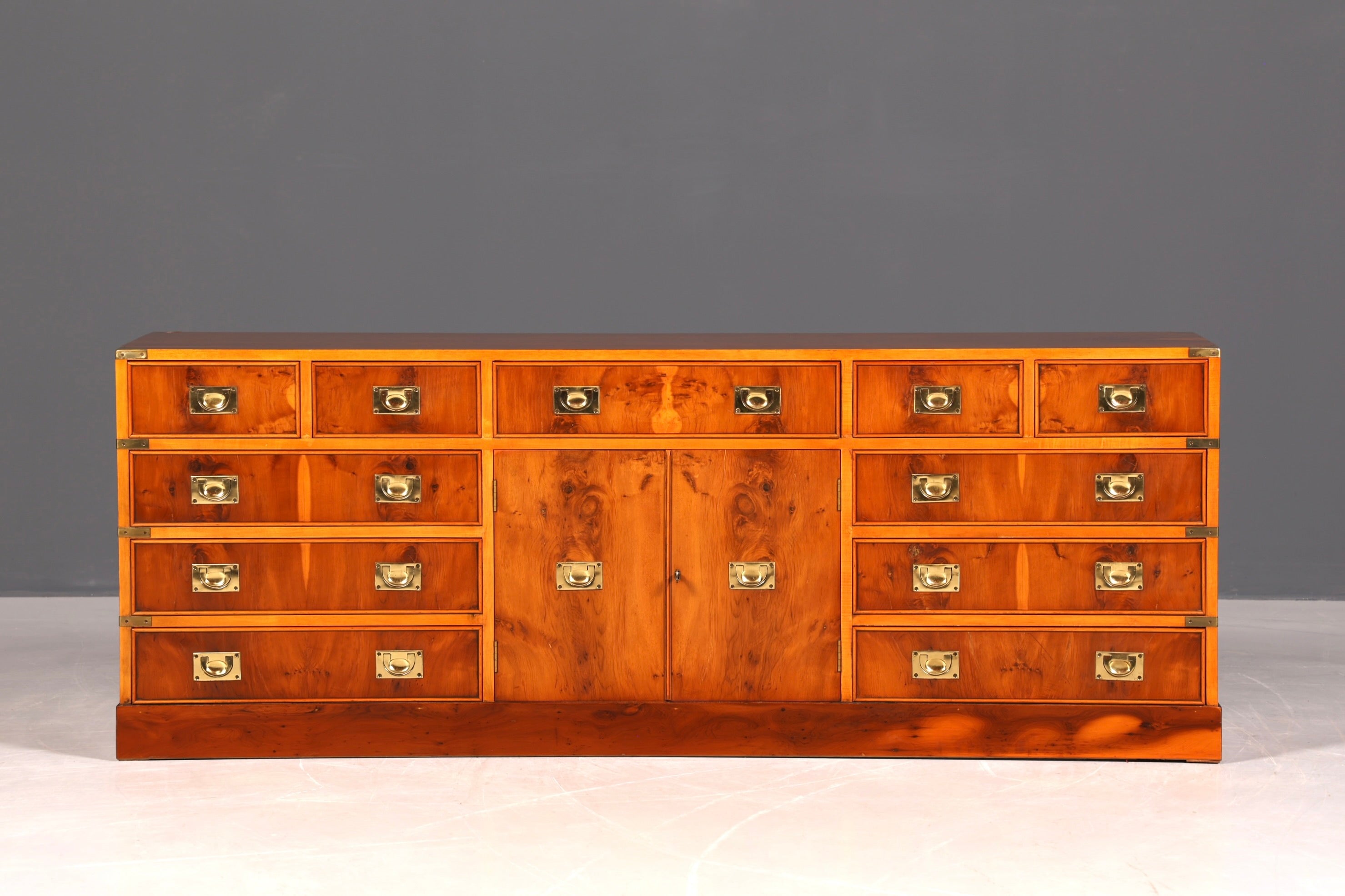 Wunderschönes XXL Maritim Sideboard Englische Schiffs Kommode Englisch Antik Schrank Military Chest